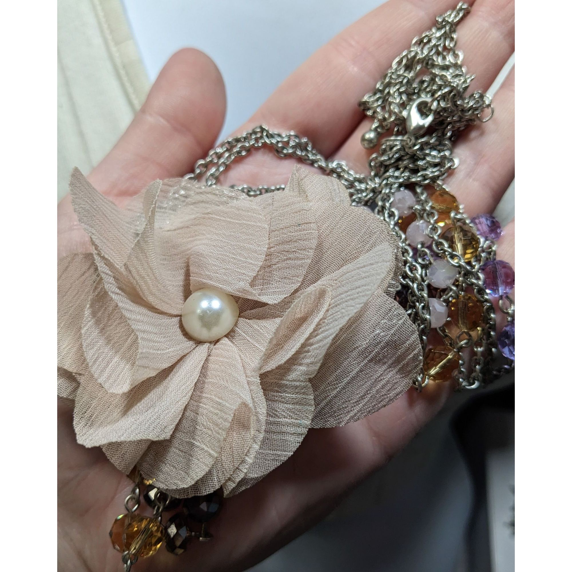 Other Vintage Floral Statement Necklace With Faceted Glass Beaded Size ONE SIZE - 5 Thumbnail