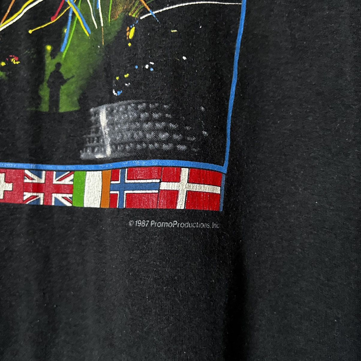 Band Tees × Pink Floyd × Vintage Vintage 1987 Pink Floyd A Momentary Lapse Of Reason T-Shirt Size US XL / EU 56 / 4 - 5 Thumbnail
