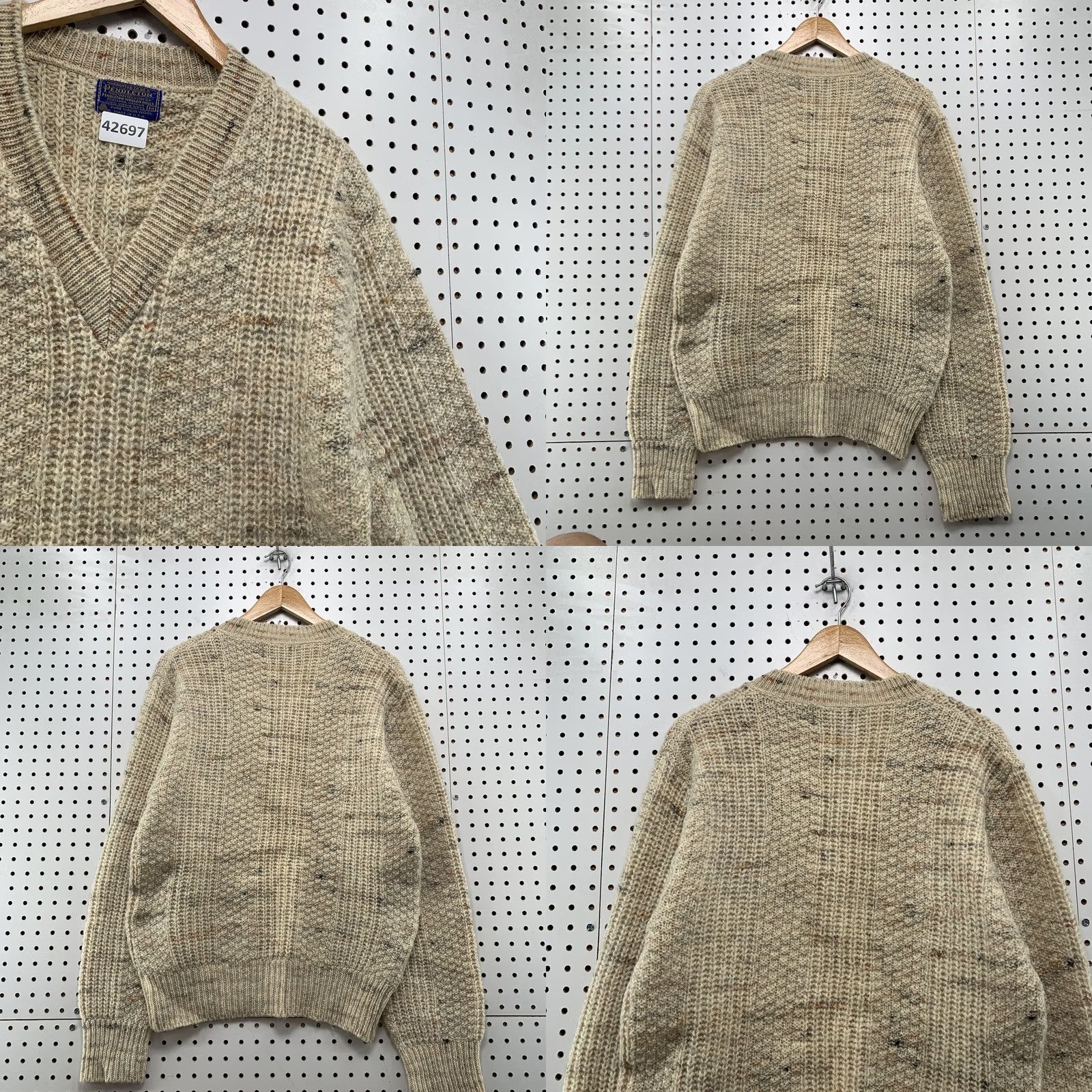 Pendleton VINTAGE Pendleton Sweater Mens Medium Beige V Neck Rib Knit Made USA Size US M / EU 48-50 / 2 - 8 Thumbnail