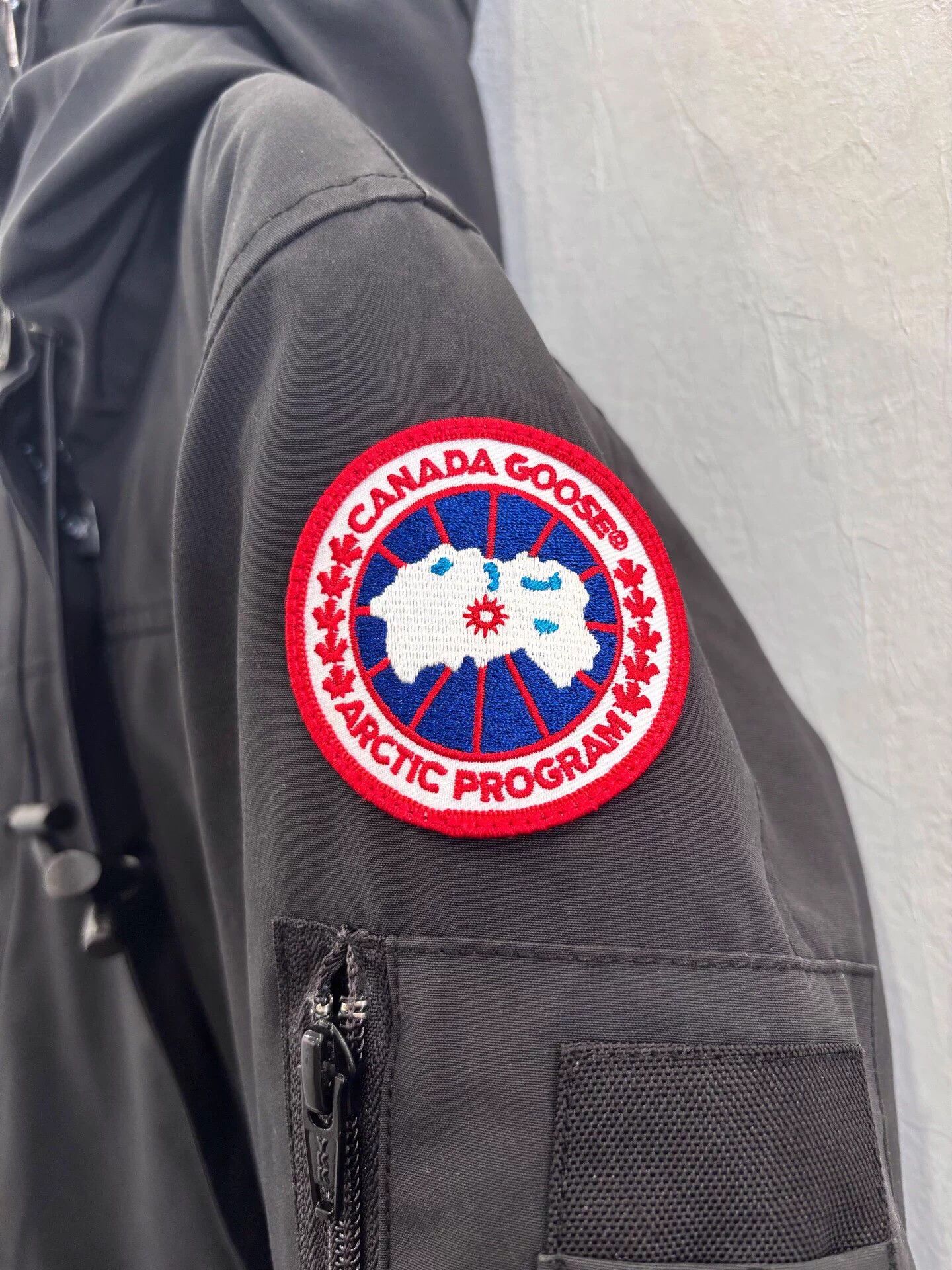 Canada Goose Canada Goose Montebello Black Down Coat L NWT Size L / US 10 / IT 46 - 5 Thumbnail