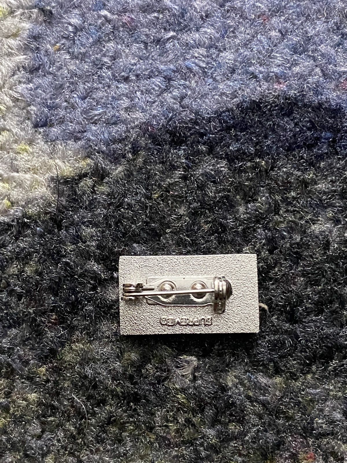 Supreme Supreme Go To Hell Pin Size ONE SIZE - 2 Thumbnail