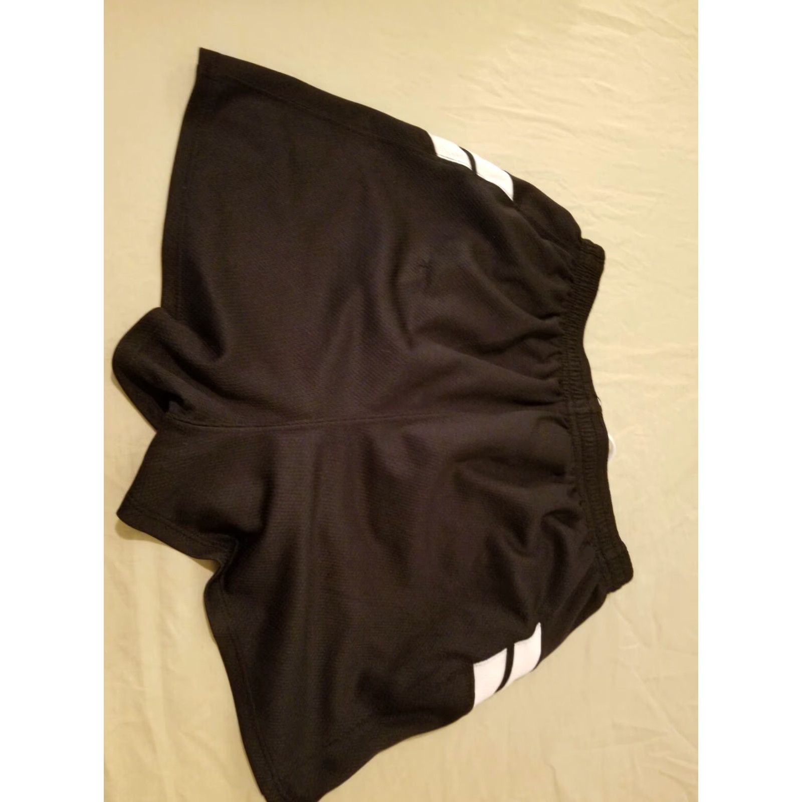 Under Armour Under Armour Shorts Womens S Black Athletic Gym Workout Running Size 28" / US 6 / IT 42 - 2 Thumbnail