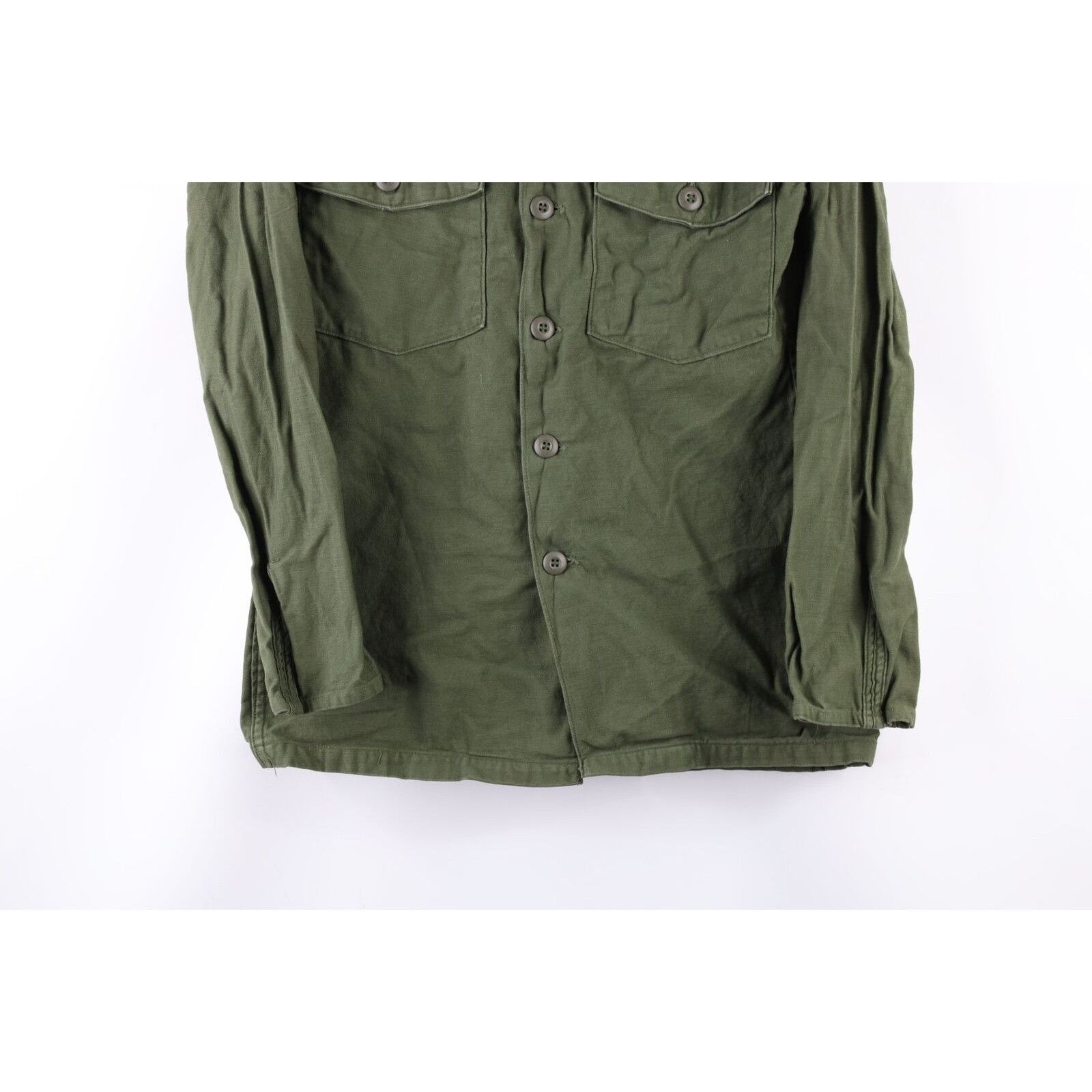 Vintage Vintage 70s Vietnam Era Cotton Sateen OG 107 Button Shirt Size US M / EU 48-50 / 2 - 3 Thumbnail