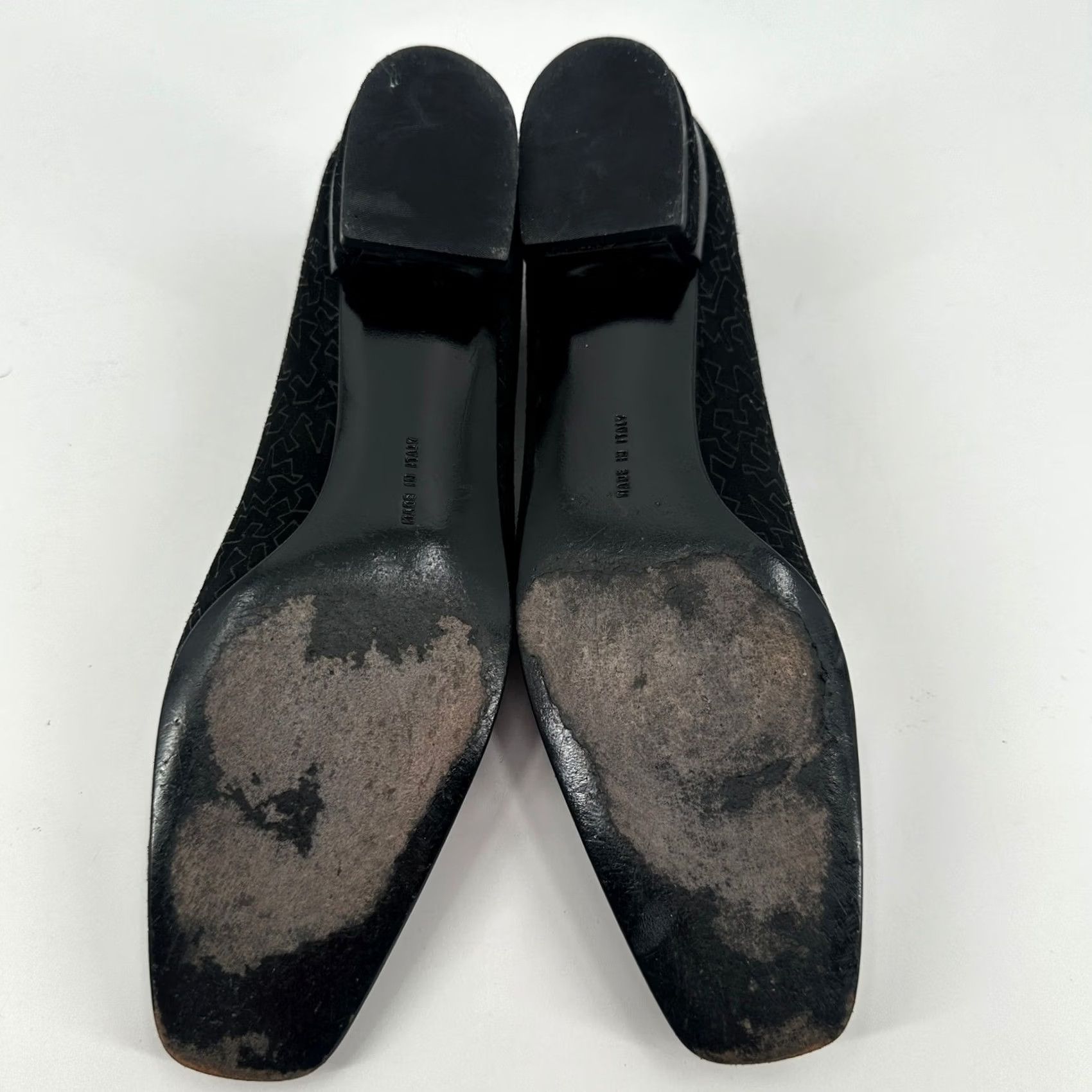 Salvatore Ferragamo Salvatore Ferragamo Pumps Size 7 1/2 AAA Black Suede Gancini Pattern Block Heel Size US 8 / IT 38 - 8 Thumbnail