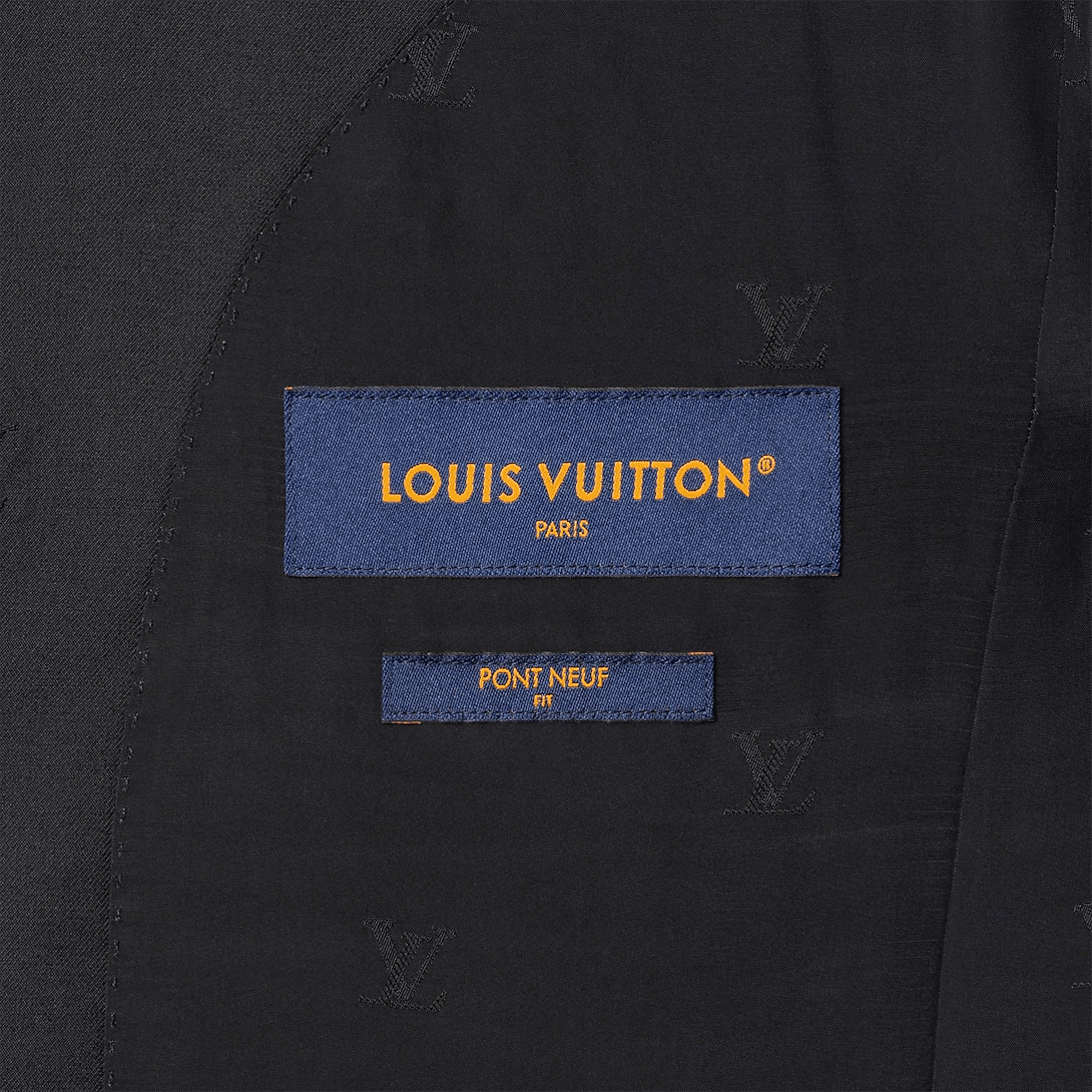 Louis Vuitton LV Blason Pont Neuf Suit Size 48L - 4 Thumbnail