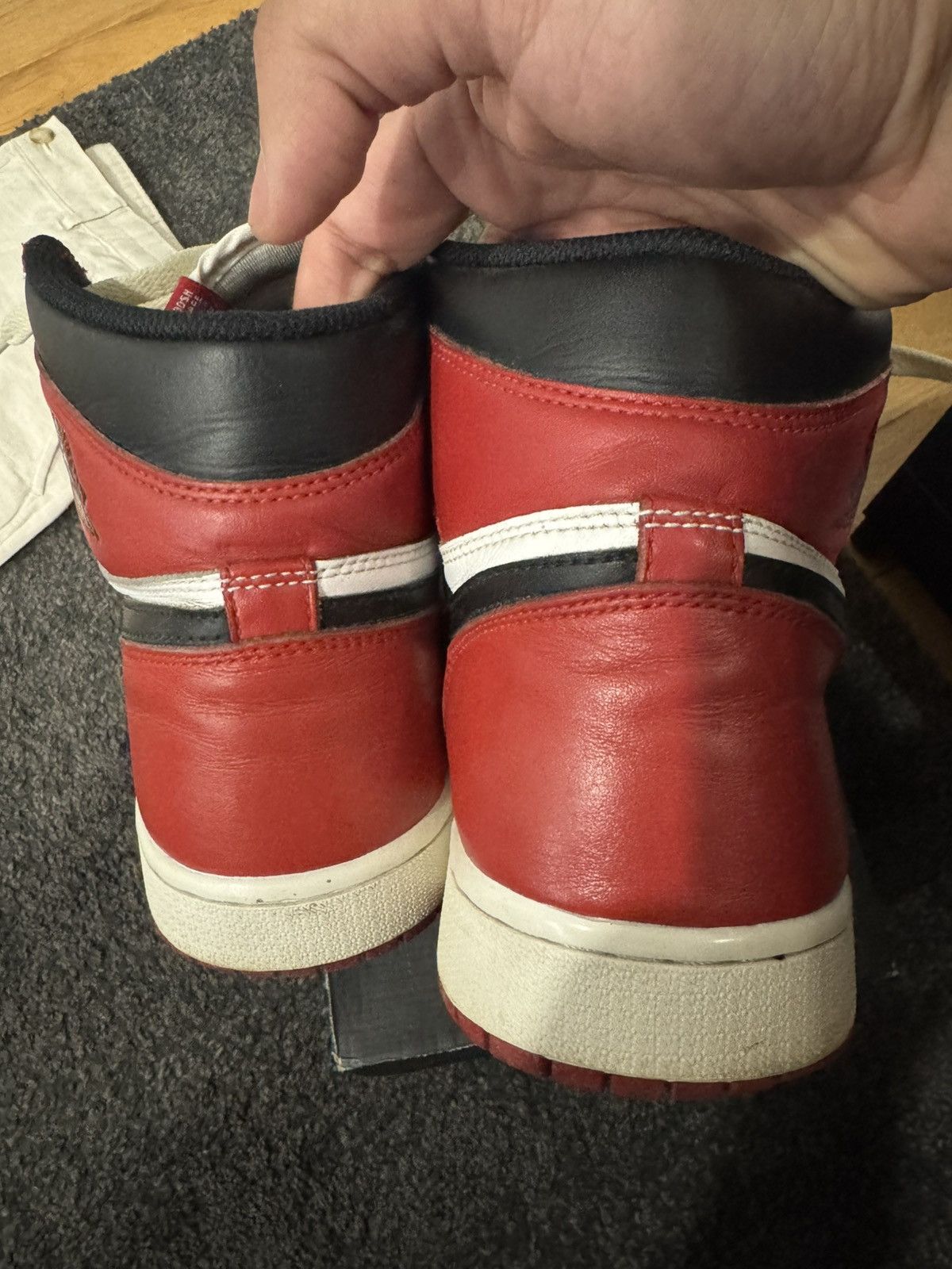 Jordan Brand Jordan 1 Chicago 2015 Size US 11 / EU 44 - 10 Thumbnail