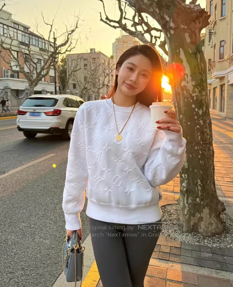 Louis Vuitton Louis Vuitton White crew neck sweatshirt Size US XS / EU 42 / 0 - 7 Thumbnail