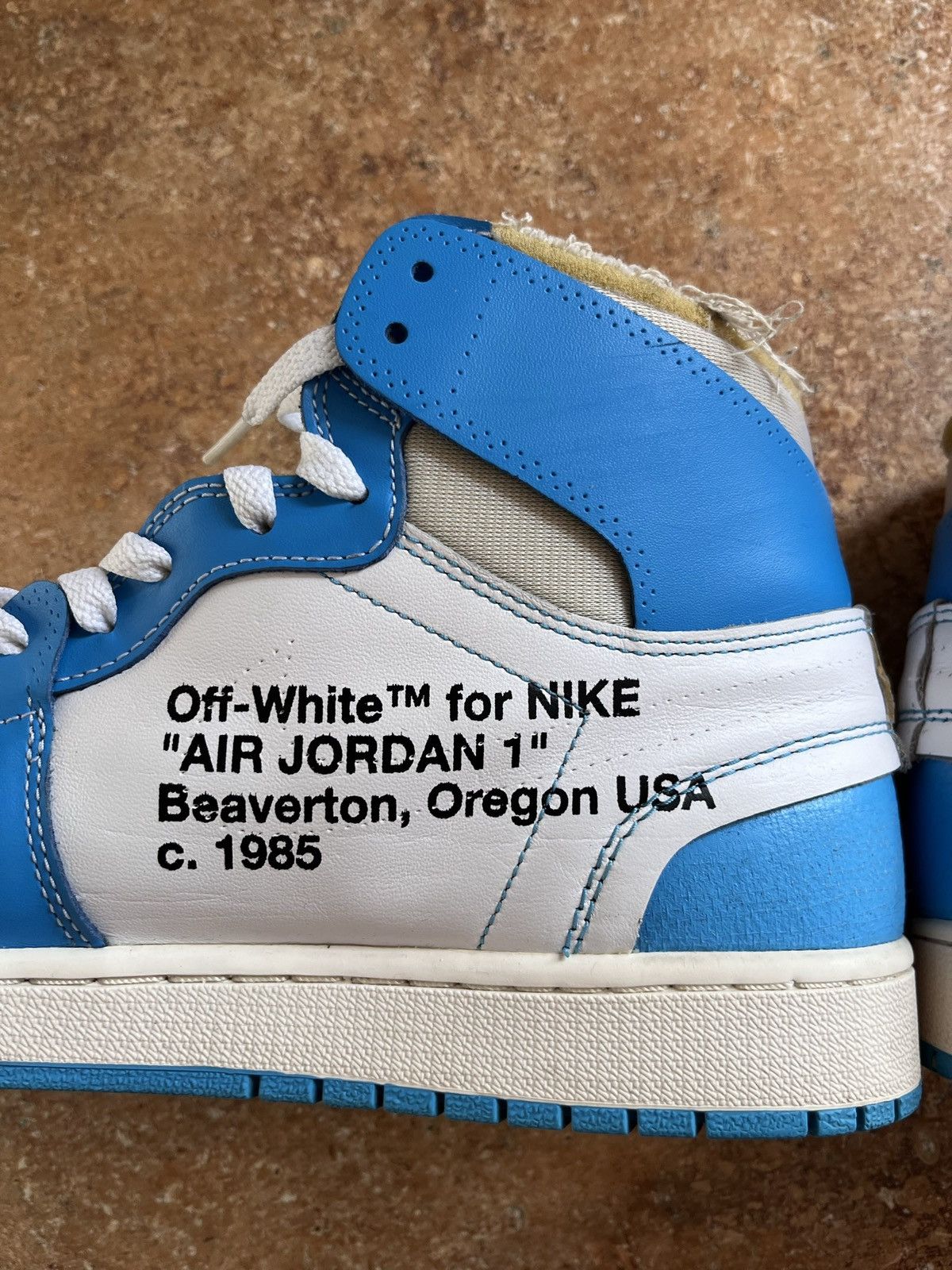 Jordan Brand × Off-White AIR JORDAN 1 x OFF WHITE UNC Size US 12 / EU 45 - 7 Thumbnail