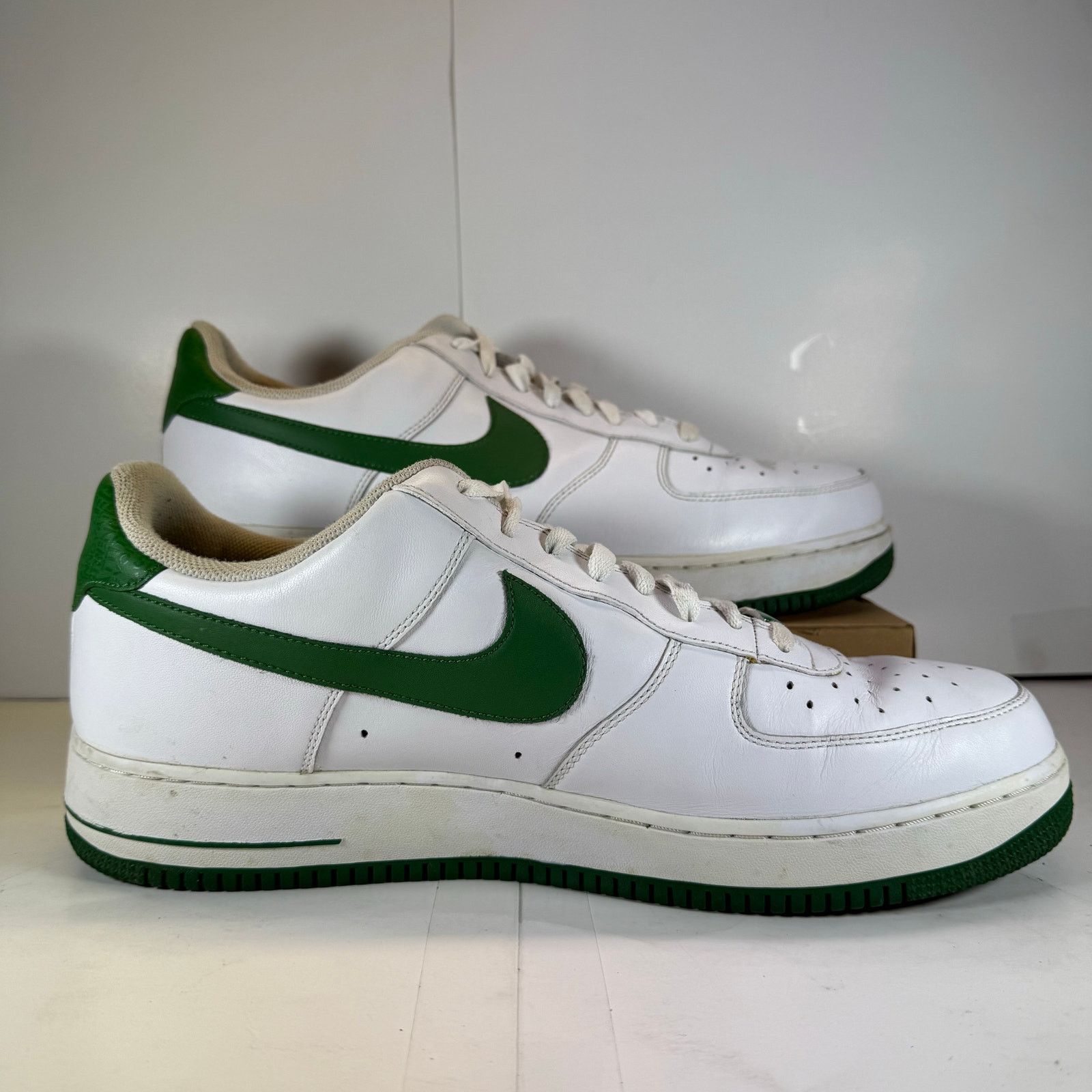 Nike Nike Air Forces White/Green Size 15 Men Size US 15 / EU 48 - 2 Thumbnail