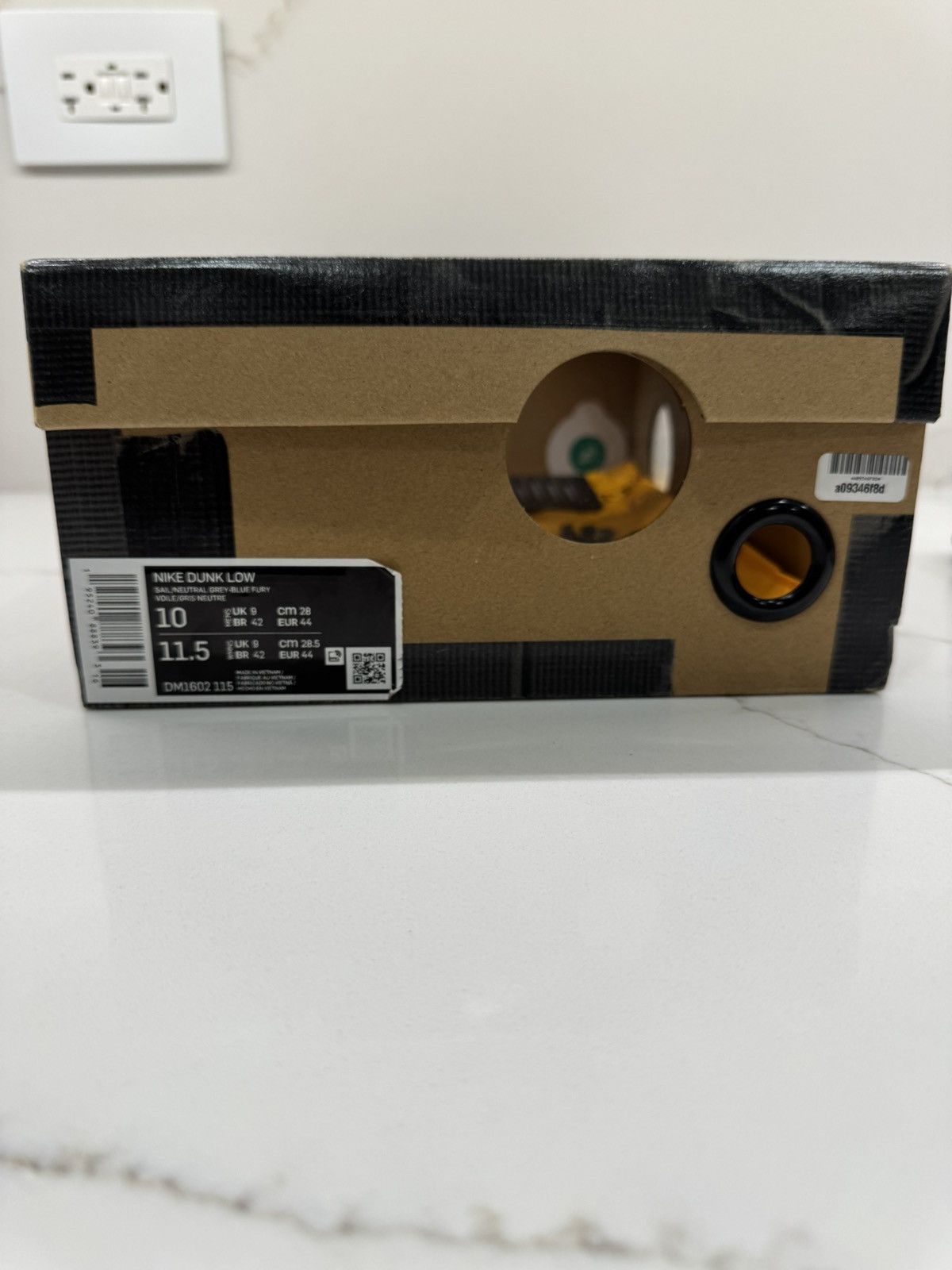 Nike × Off-White × Virgil Abloh Off-White x Nike Dunk Low Lot 02 Size US 10 / EU 43 - 5 Thumbnail