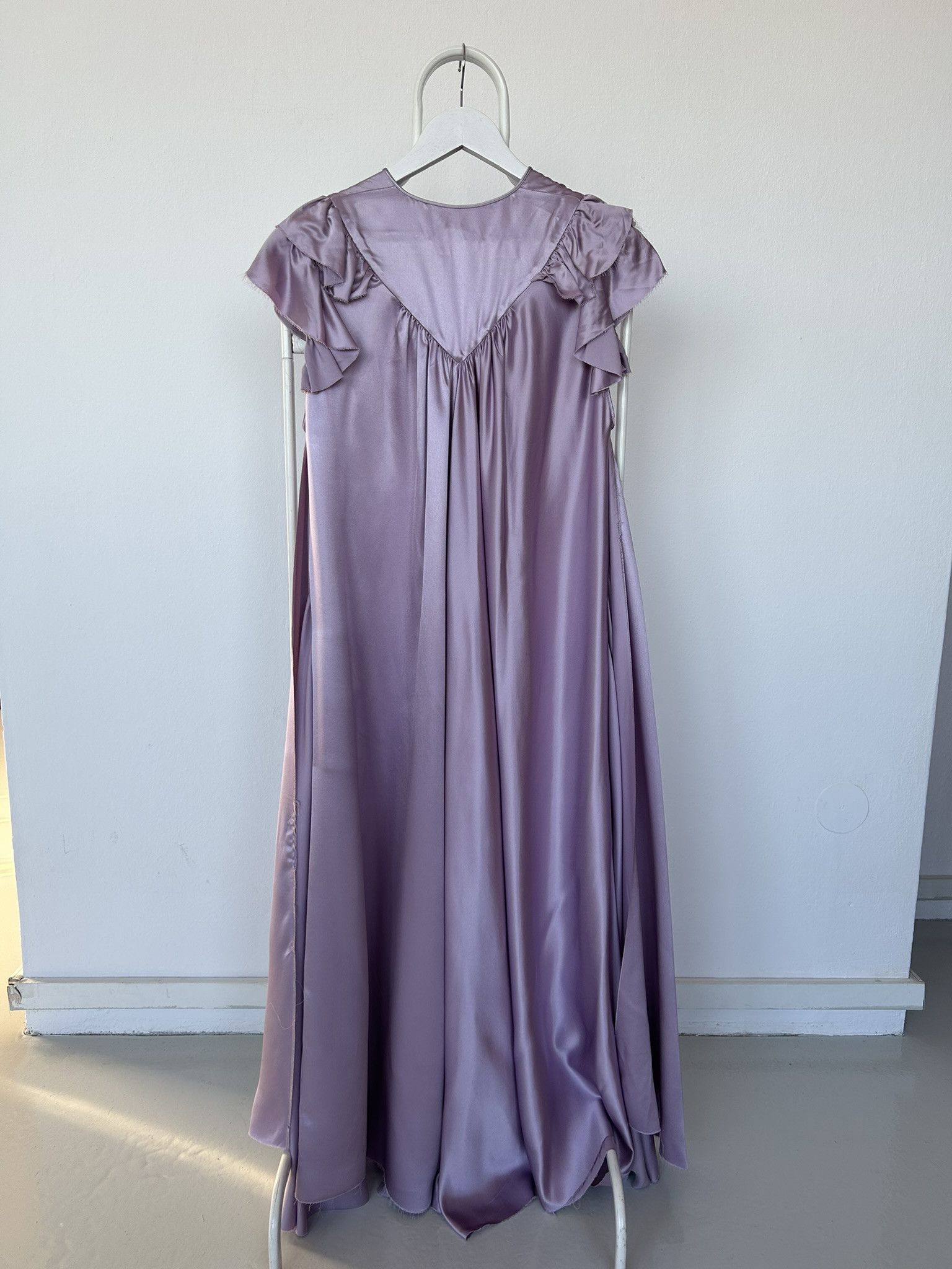 Balenciaga SS2018 Balenciaga silk ruffle loose long dress in lilac Size XS / US 0-2 / IT 36-38 - 4 Thumbnail