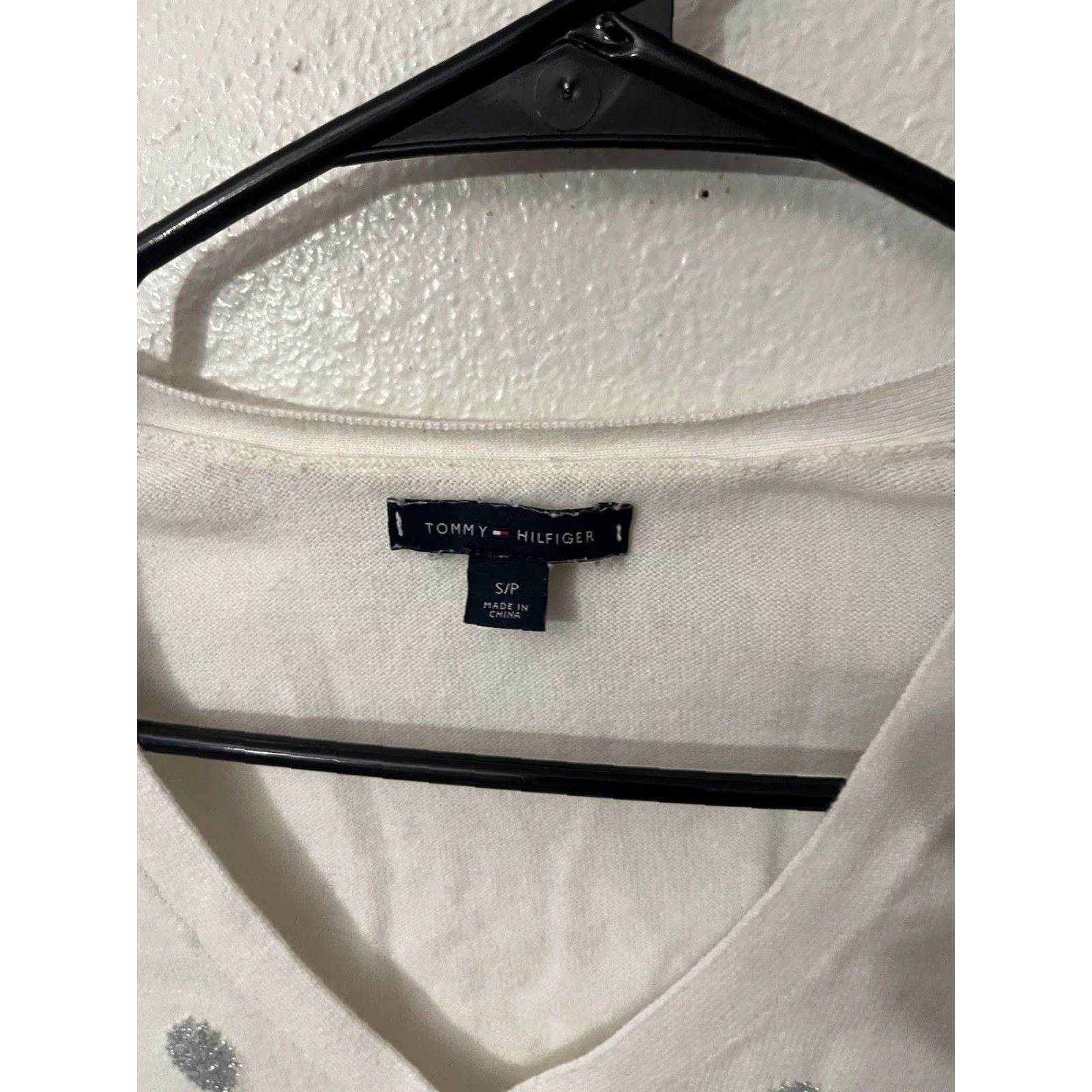 Tommy Hilfiger Tommy Hilfiger Womans Sweater White Dot Small Polyester Blend Long Sleeve V Neck Size L / US 10 / IT 46 - 2 Thumbnail
