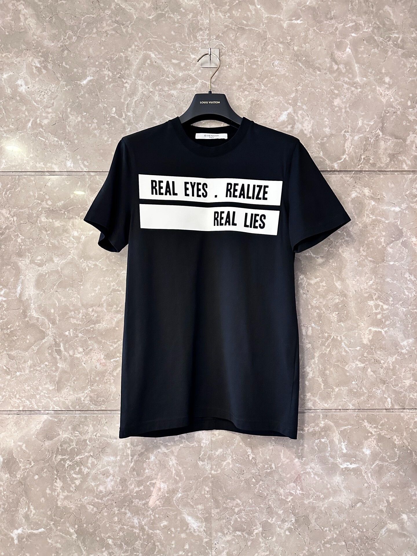 Givenchy Givenchy Women's Short-Sleeve T-Shirt Size XS / US 0-2 / IT 36-38 - 1 Thumbnail