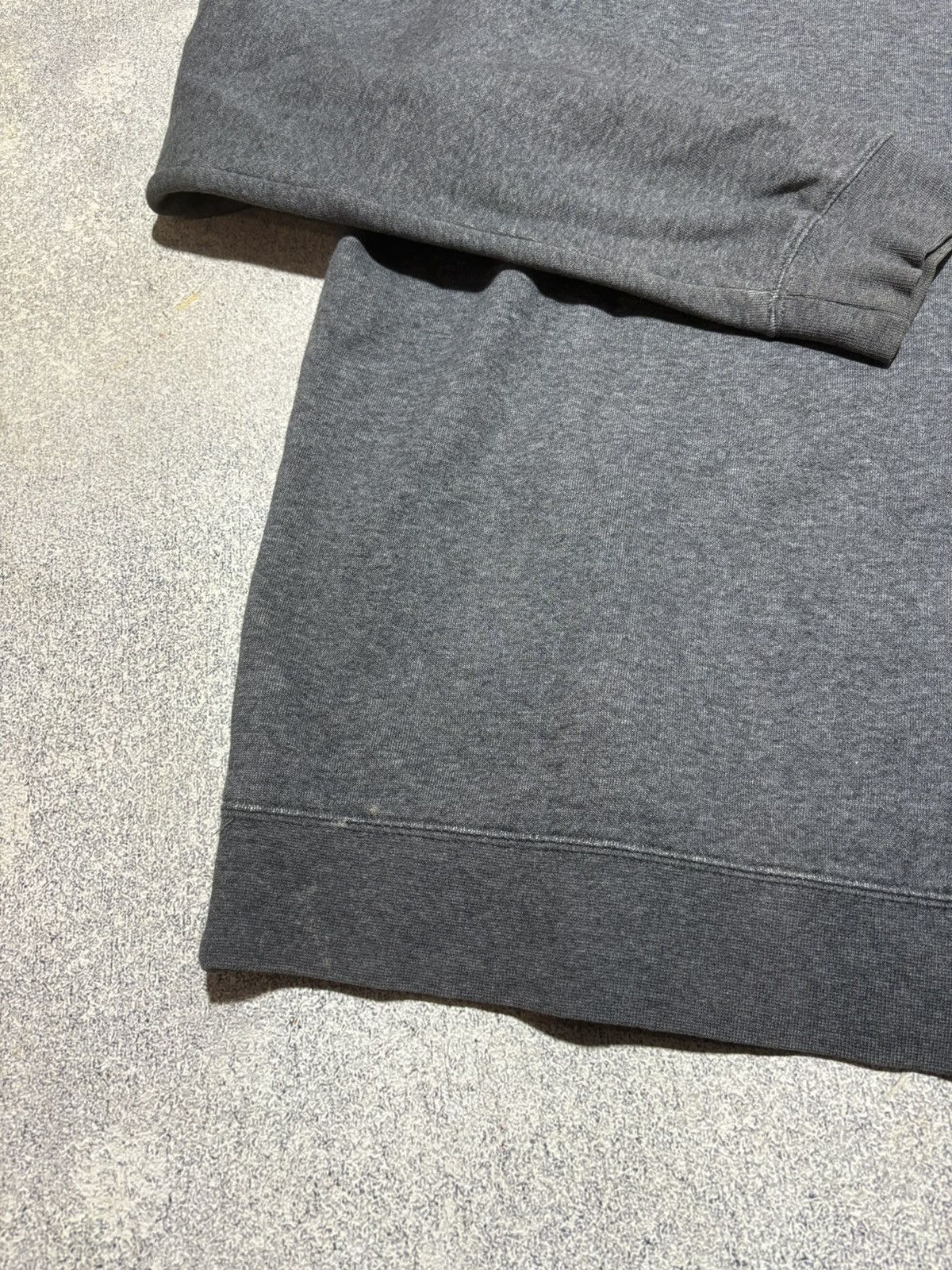 Nike × Vintage Nike Vintage Drill Grey Sweatshirt Small Logo Swoosh size L Size US L / EU 52-54 / 3 - 10 Thumbnail