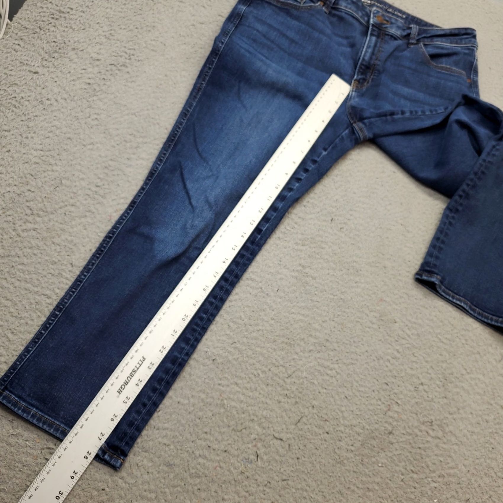 Vintage Chico's DefineMe Ankle Jeans Womens 14R Blue Denim Faded Stretch Straight Leg Jeans Size 36" / US 14 / IT 50 - 6 Thumbnail