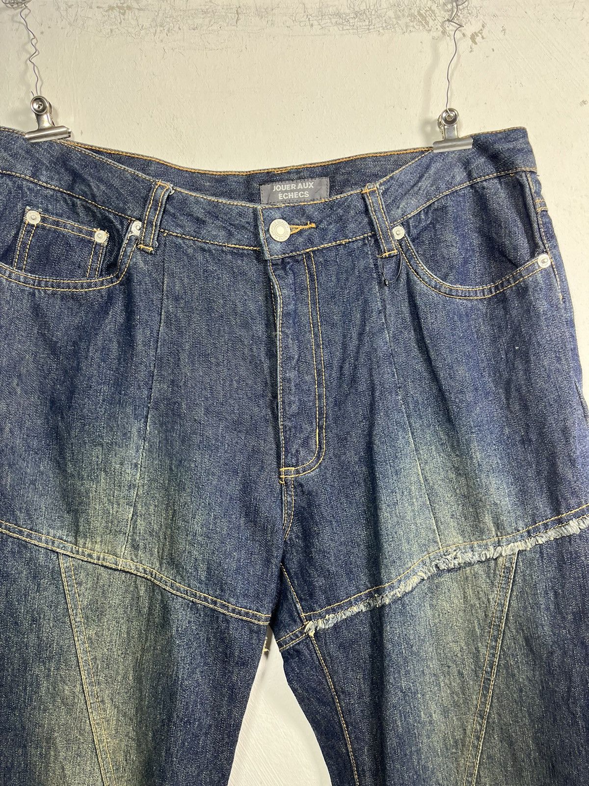 Japanese Brand Jeans Flare Y2K DESIGN JOUER AUX ÉCHECS Size 33" - 4 Thumbnail