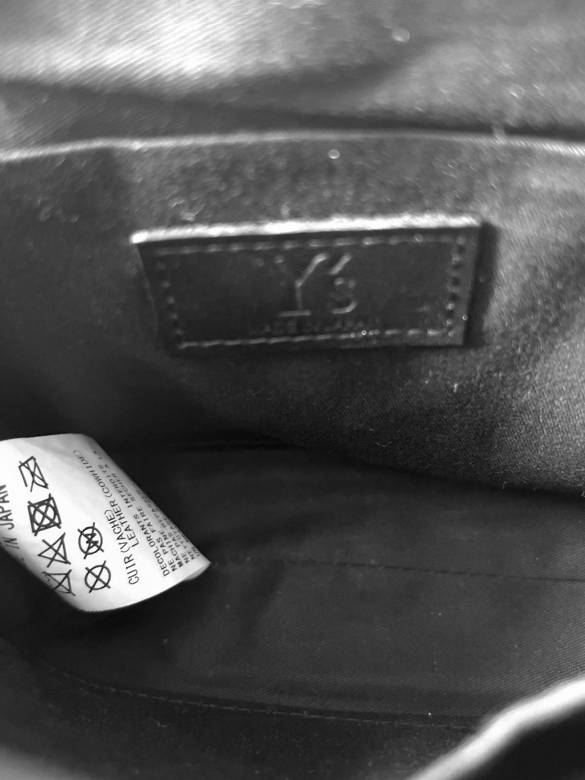 Yohji Yamamoto Y's Yohji Yamamoto MATTE SMOOTH LEATHER METAL CLASP POCHETTE Size ONE SIZE - 11 Thumbnail