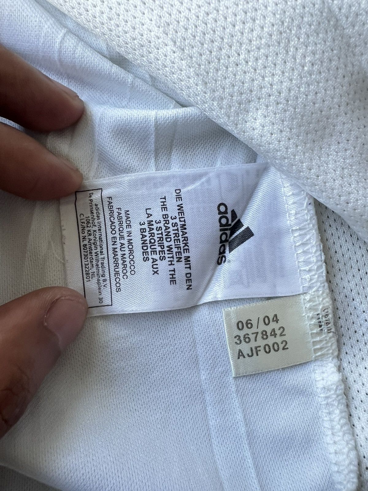 Adidas Vintage Original 2004/05 Adidas Real Madrid Home Jersey XL Size US XL / EU 56 / 4 - 5 Thumbnail