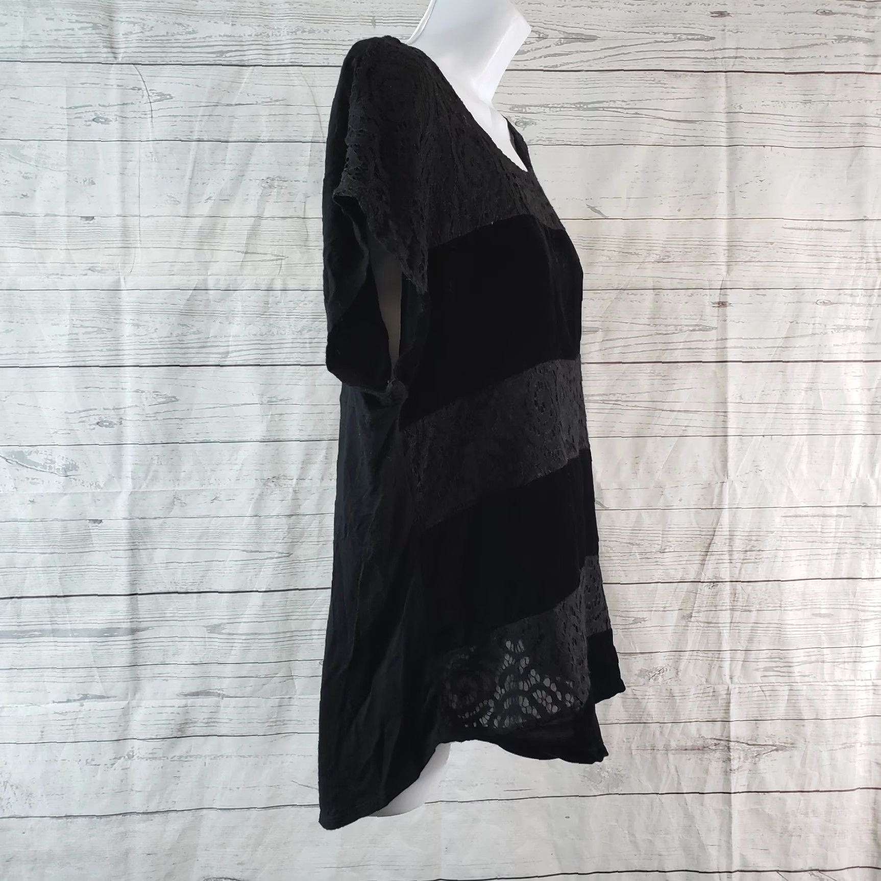 Vintage Dolan Left Coast Womens Top Sz Large Black Velvet Lace Short Sleeve Blouse Size L / US 10 / IT 46 - 3 Thumbnail