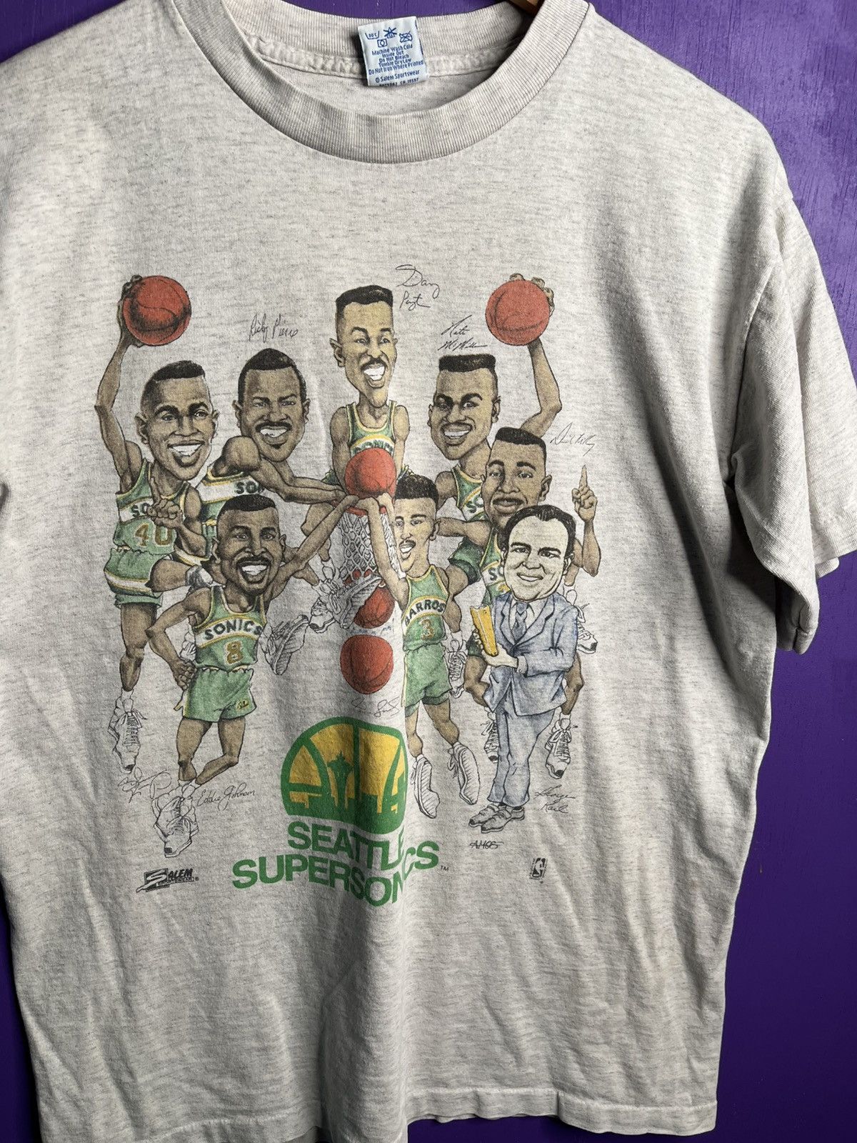 NBA × Salem Sportswear × Vintage Vintage Salem sportswear SuperSonics double dribble team tee Size US L / EU 52-54 / 3 - 3 Thumbnail