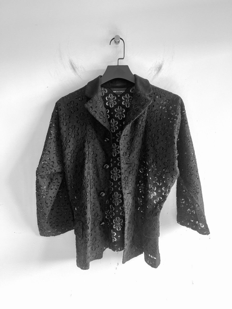 Comme des Garcons COMME des GARCONS - Floral Lace Cropped Shirt Jacket Blazer Size M / US 6-8 / IT 42-44 - 4 Thumbnail