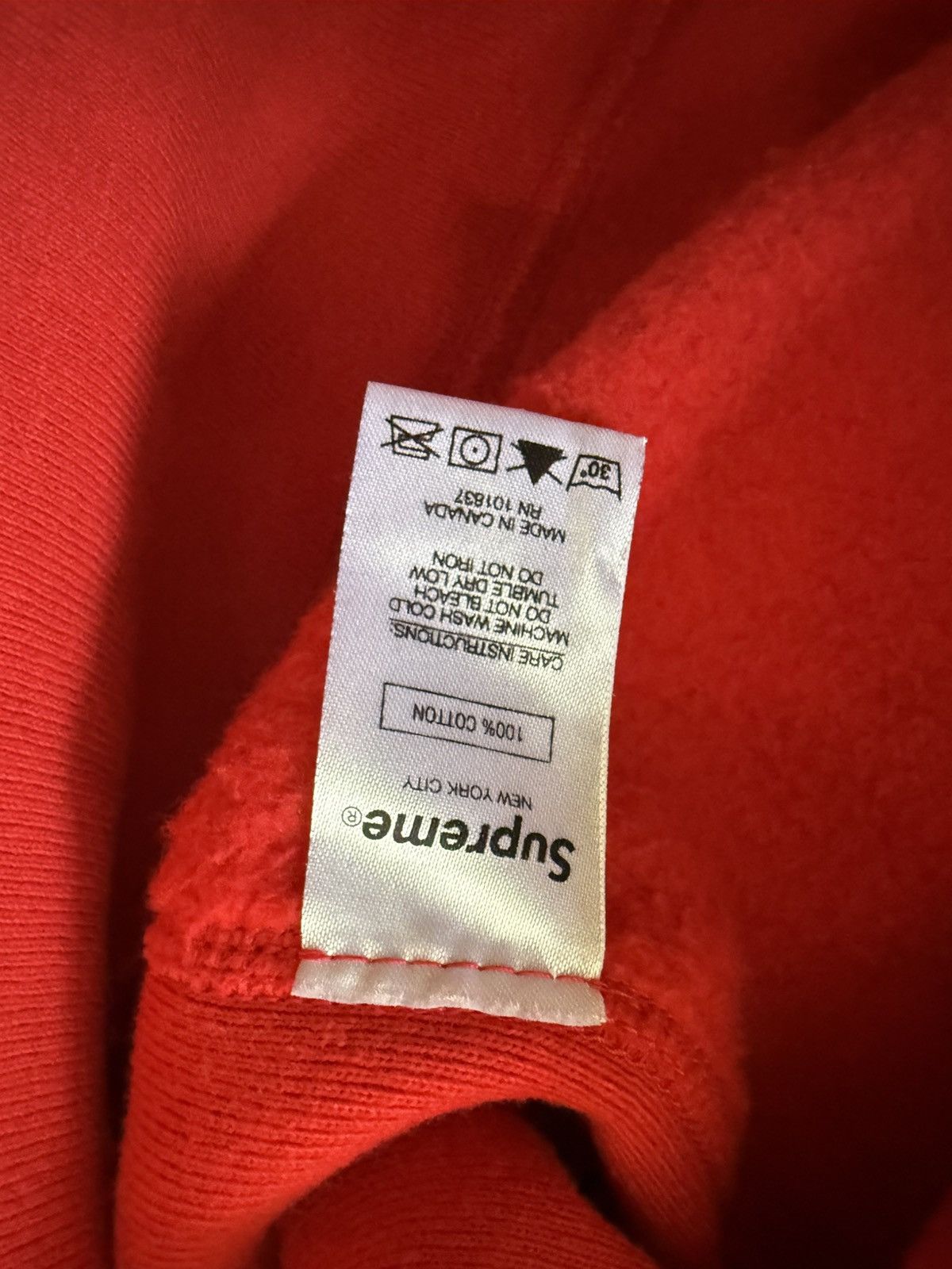 Supreme Supreme Small Box Logo Hoodie Red - Medium - Made in Canada Size US M / EU 48-50 / 2 - 9 Thumbnail