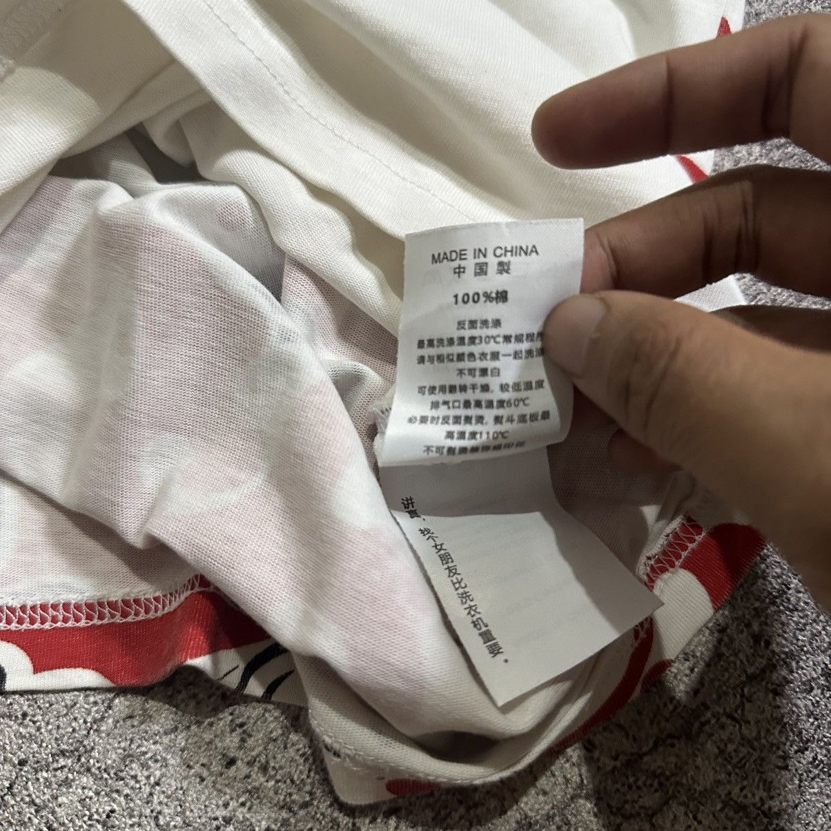 Beauty Beast TSHIRT BLANC ET ROUGE JAPANESE DEMONS Size US L / EU 52-54 / 3 - 9 Thumbnail