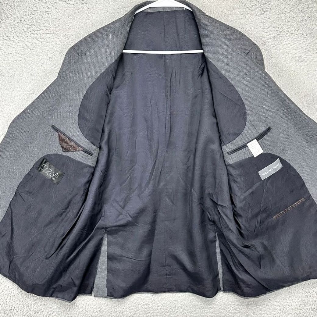 Michael Kors Michael Kors Mens Blazer Sport Coat Grey Textured 2 Button Notch Lapel Flap Pocket EUC Regular 44R Mens Business Casual Jackets Size 44R - 4 Thumbnail