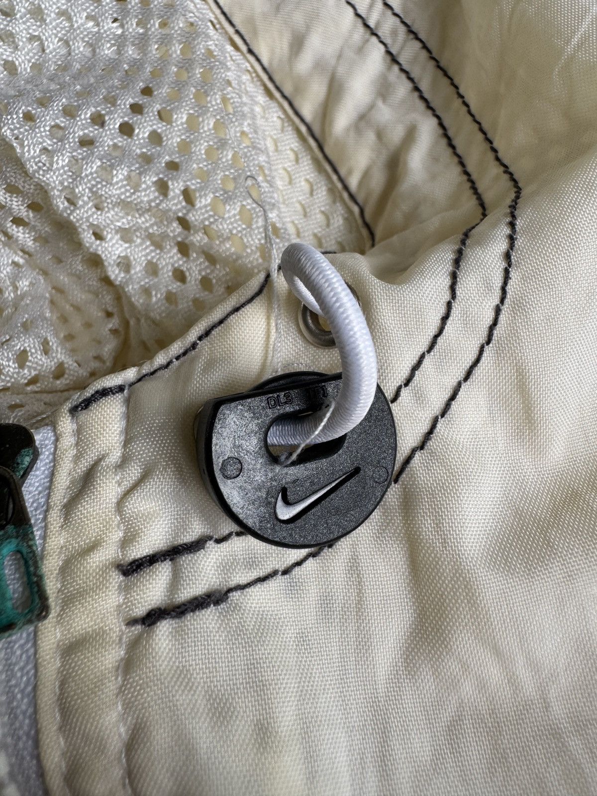 Nike VERY RARE VINTAGE JACKET CAGOULE NIKE CENTER SWOOSH Size US M / EU 48-50 / 2 - 3 Thumbnail