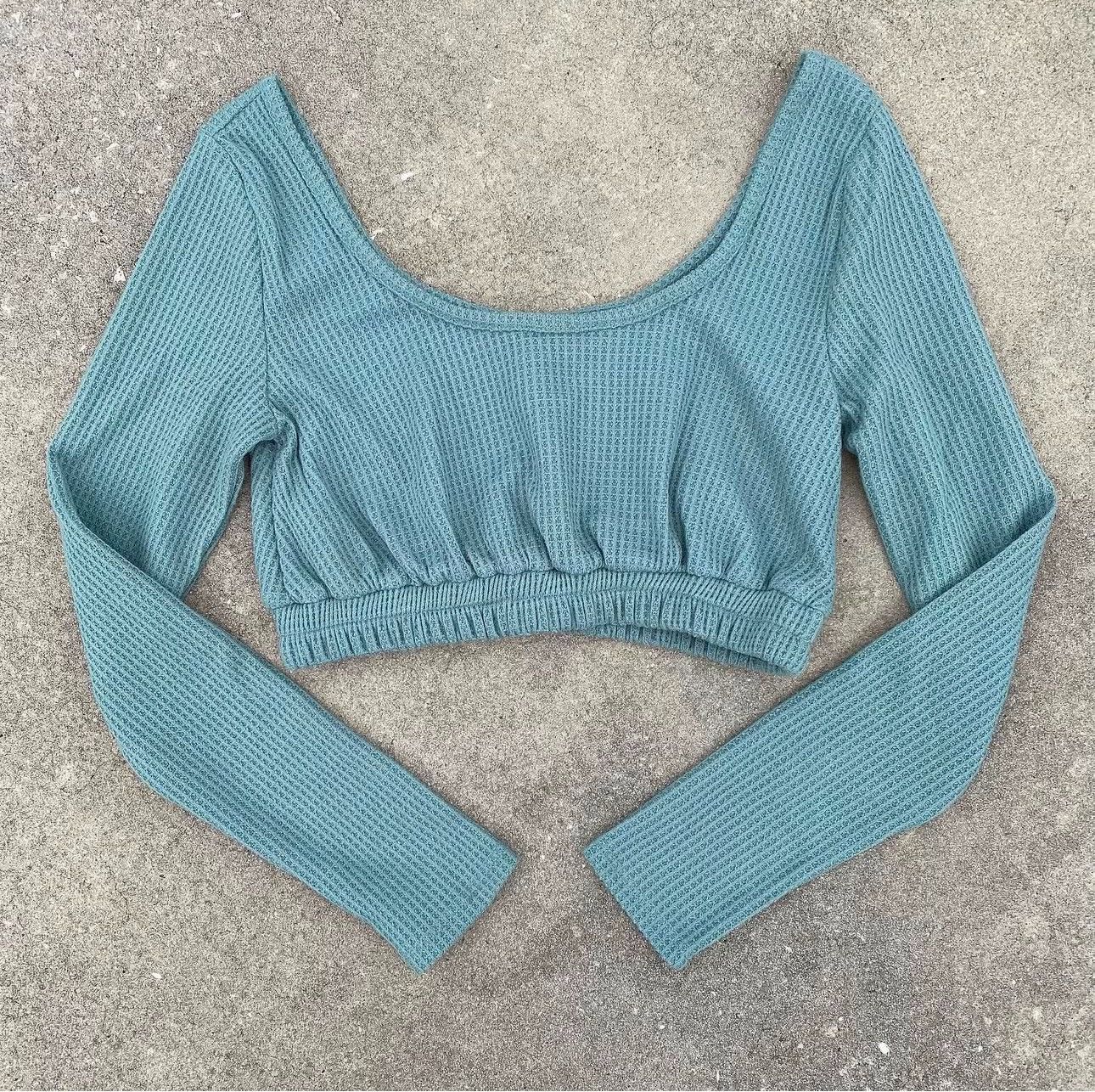 Forever 21 Seafoam Waffle Knit Cropped Scooped Long Sleeve Size L / US 10 / IT 46 - 1 Thumbnail