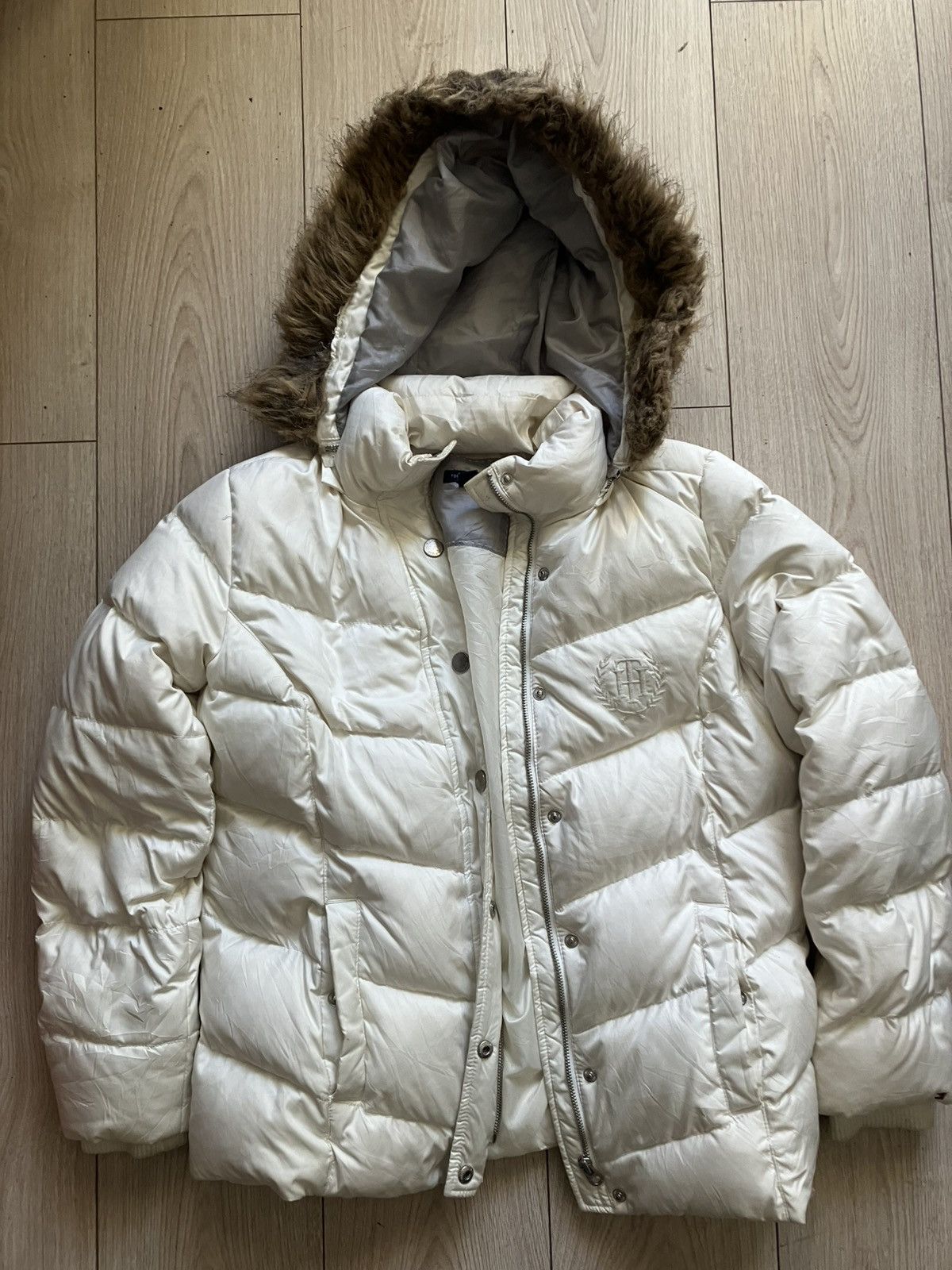 Tommy Hilfiger *RARE* Tommy Hilfiger Y2K Fur Down Jacket Size L / US 10 / IT 46 - 1 Thumbnail