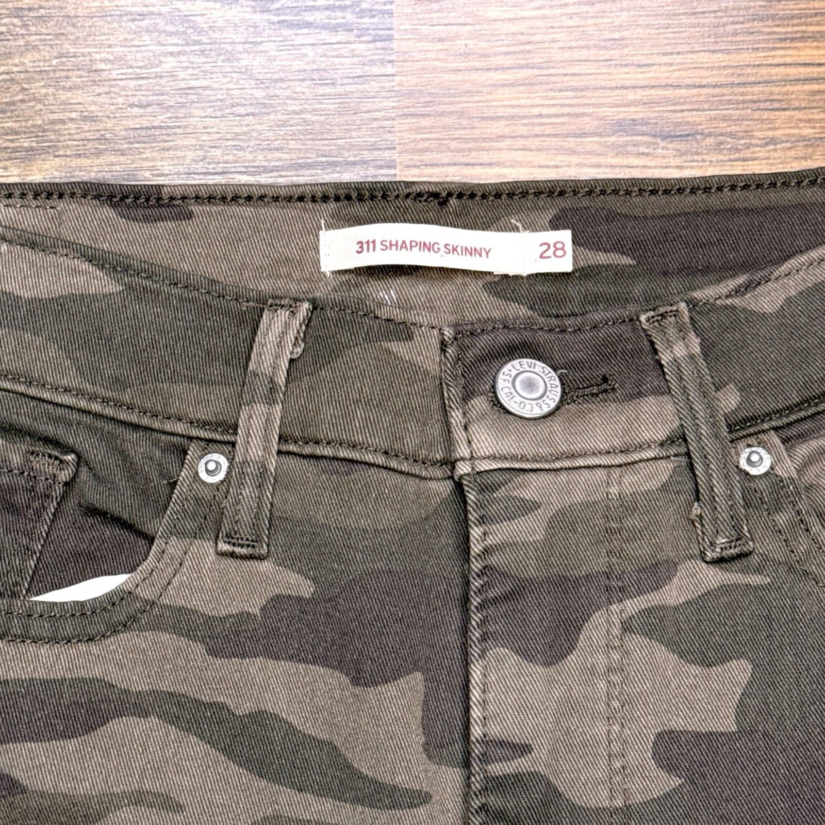 Levi's Levi's 311 Shaping Skinny Jeans Womens 28 Green Camouflage Mid Rise Stretch Denim Slim Pocket 5-Pocket Size 28" / US 6 / IT 42 - 4 Thumbnail