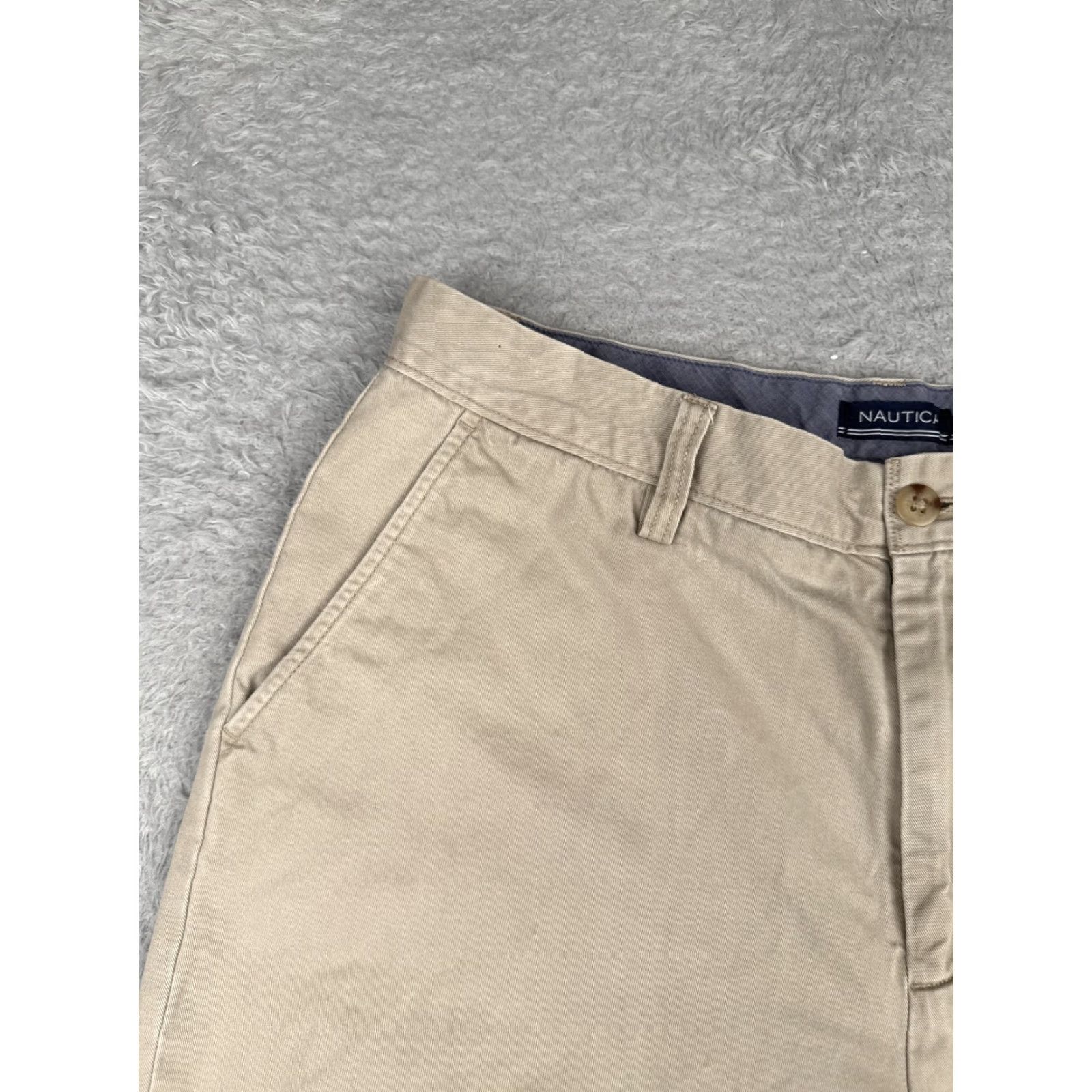 Nautica Nautica Shorts Men 33 Khaki Flat Front Chino Zip Fly Pockets American Size US 33 - 4 Thumbnail