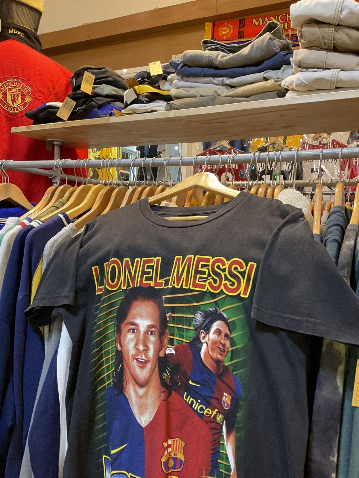Other Y2K FC Barcelona MESSI Tee Size US S / EU 44-46 / 1 - 2 Thumbnail
