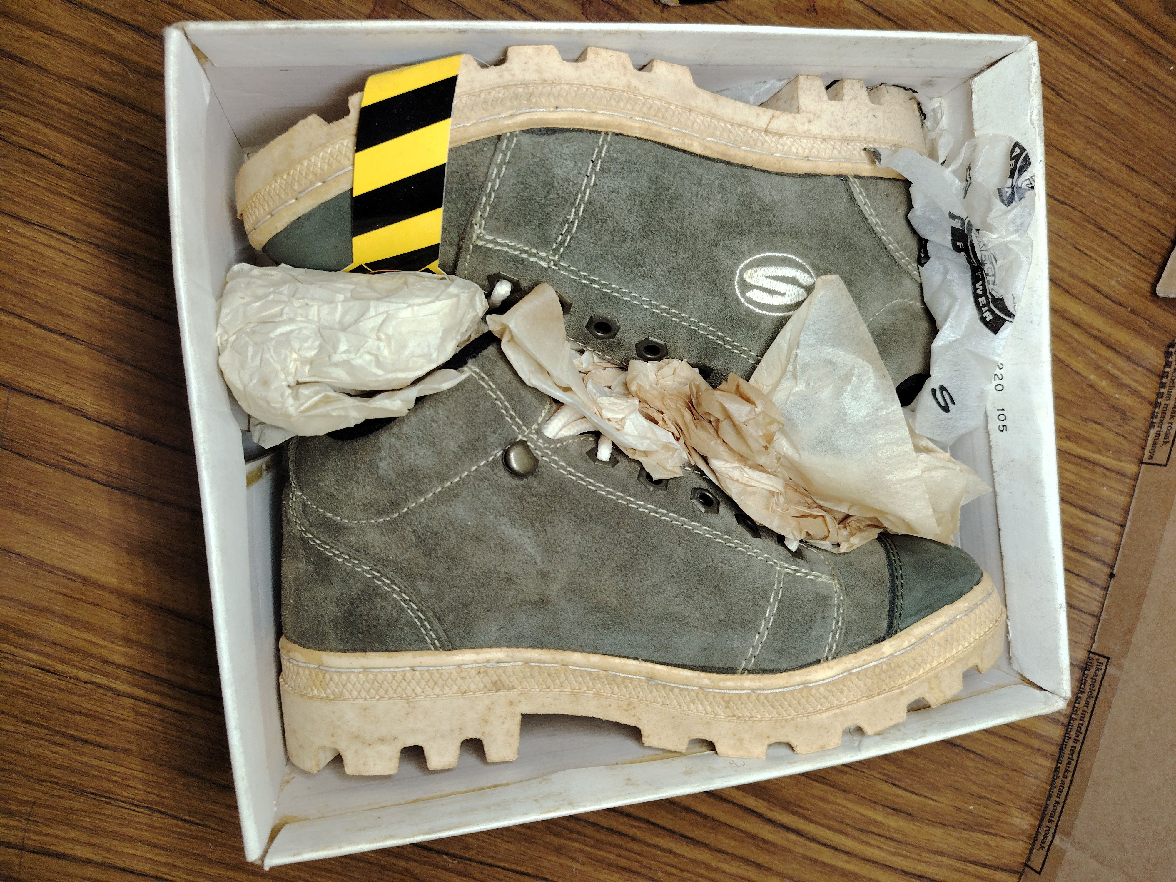 SKECHERS Sketchers Urban Ranger Size US 5 / EU 37 - 1 Thumbnail