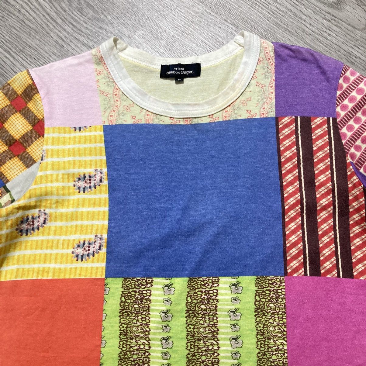 Japanese Brand 🇯🇵Vintage Tricot Comme Des Garcons Multi Pattern Tee Designer Size US XS / EU 42 / 0 - 4 Thumbnail