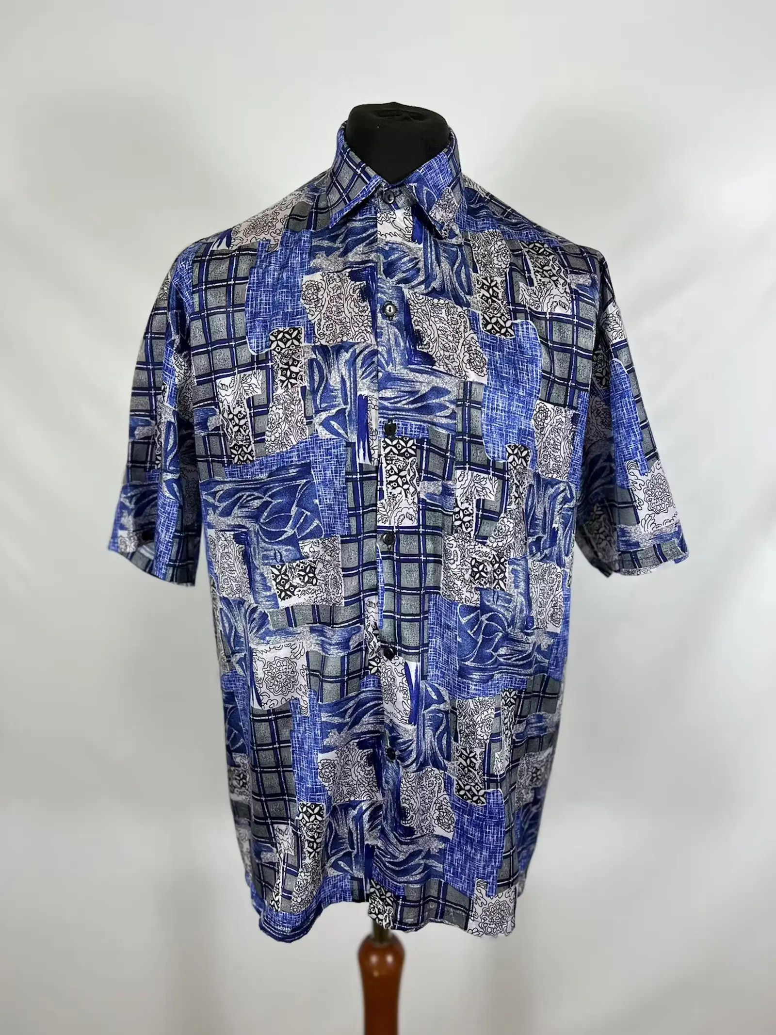 Vintage Vintage Thai Silk Hawaiian shirt Size US XL / EU 56 / 4 - 1 Thumbnail