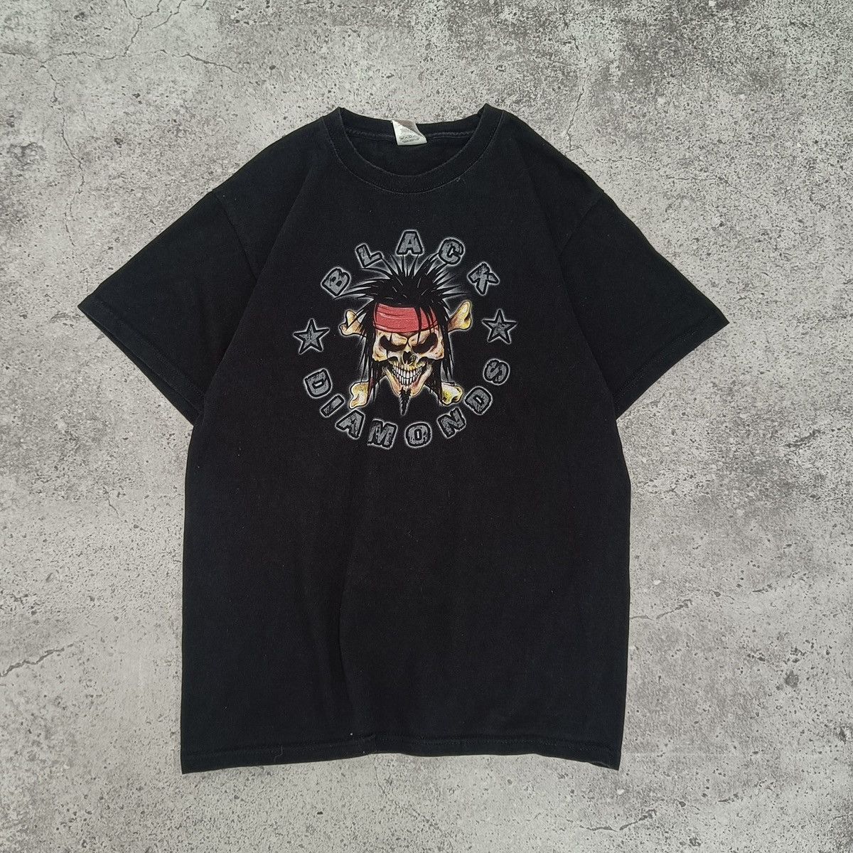 Vintage 00s Black Diamonds Hell Boy tee og rock band y2k