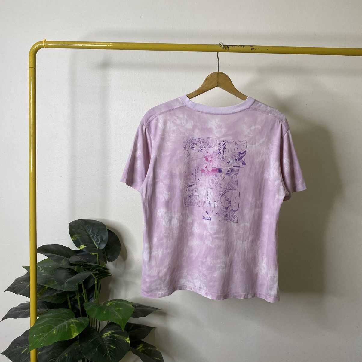 Uniqlo Anime Sailor Moon Pretty Guardian Manga Series Tie Dye Tee Size US L / EU 52-54 / 3 - 1 Thumbnail