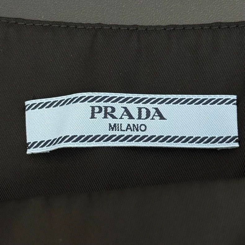 Prada Prada Black metal triangle strap skirt 2502-Nextarrow Size XS / US 0-2 / IT 36-38 - 5 Thumbnail