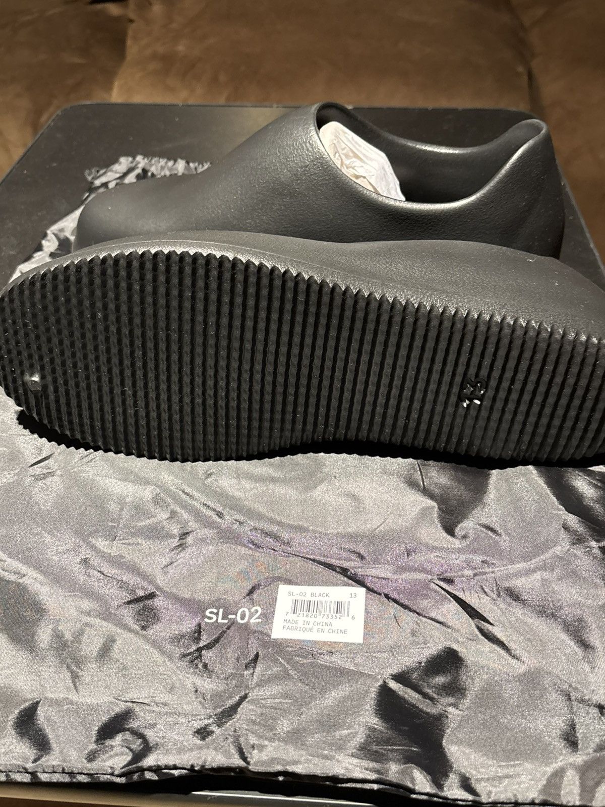 Yeezy Sl-02 Size US 13 / EU 46 - 2 Thumbnail