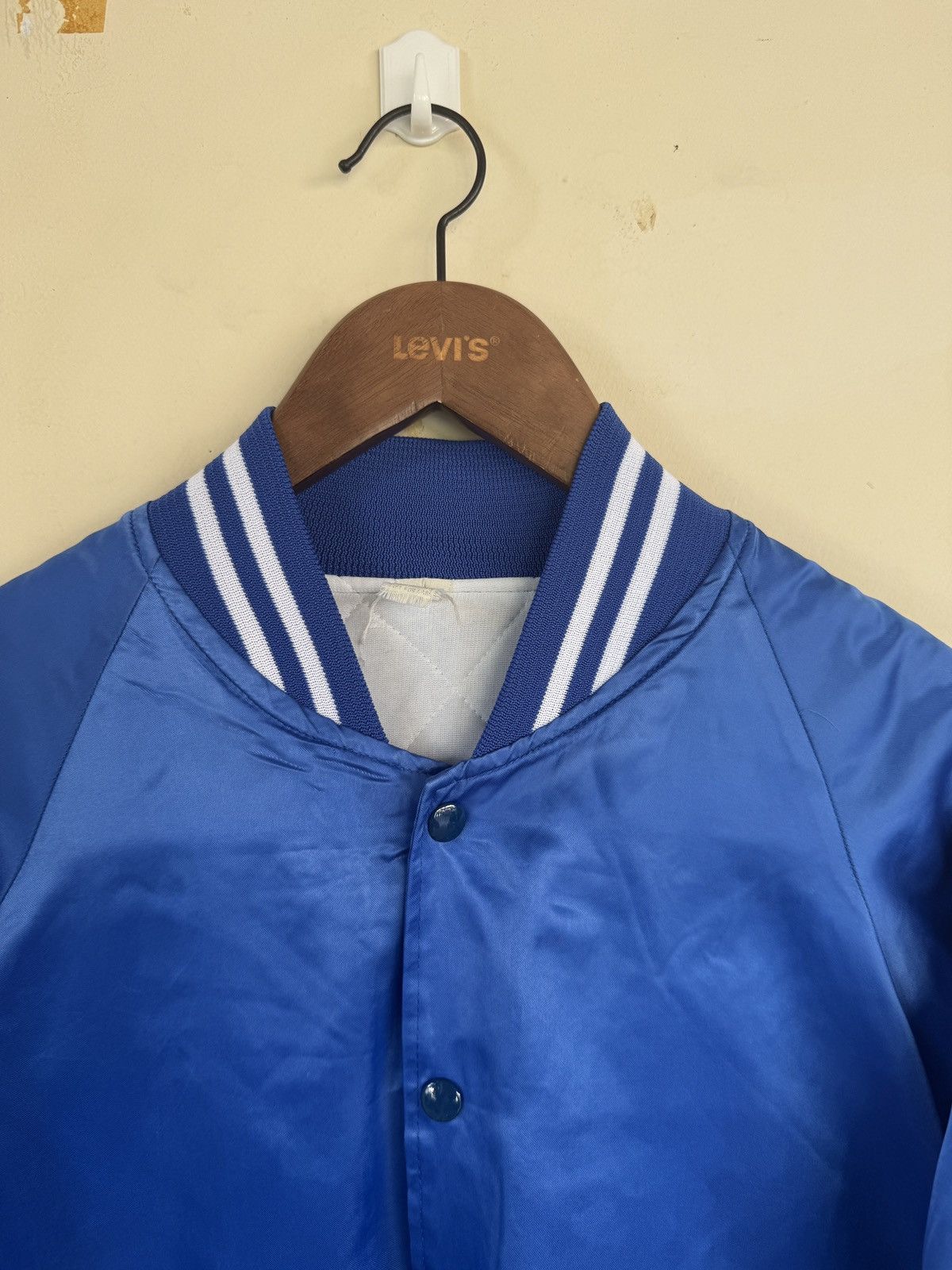 Other *RARE* 80s 90s WORLD GYM BOMBER JACKET BODYBUILDING Size US XL / EU 56 / 4 - 7 Thumbnail