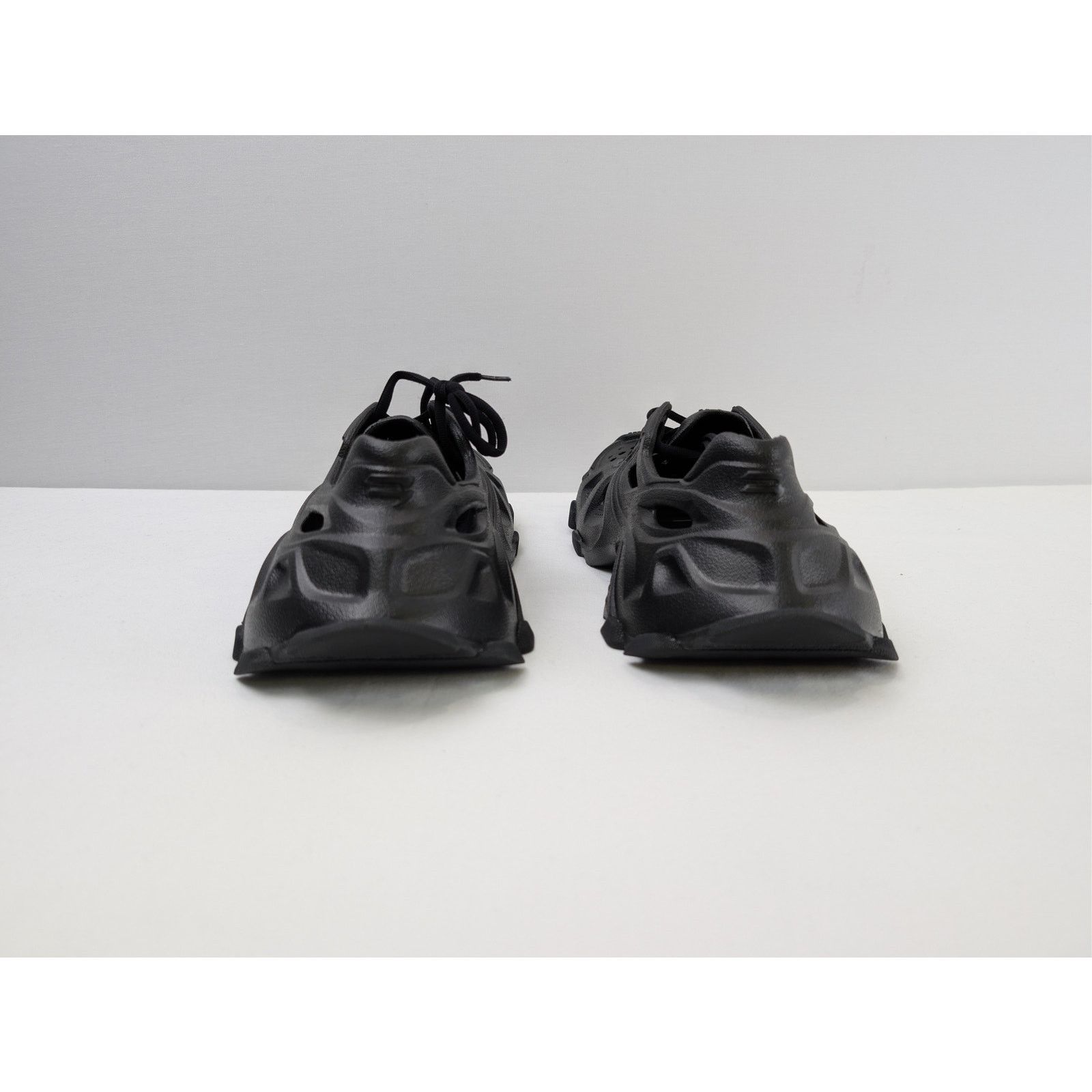 Balenciaga o1rshd1 HD Monocolor Mule Slipper Sandal in Black Size US 8 / EU 41 - 9 Thumbnail