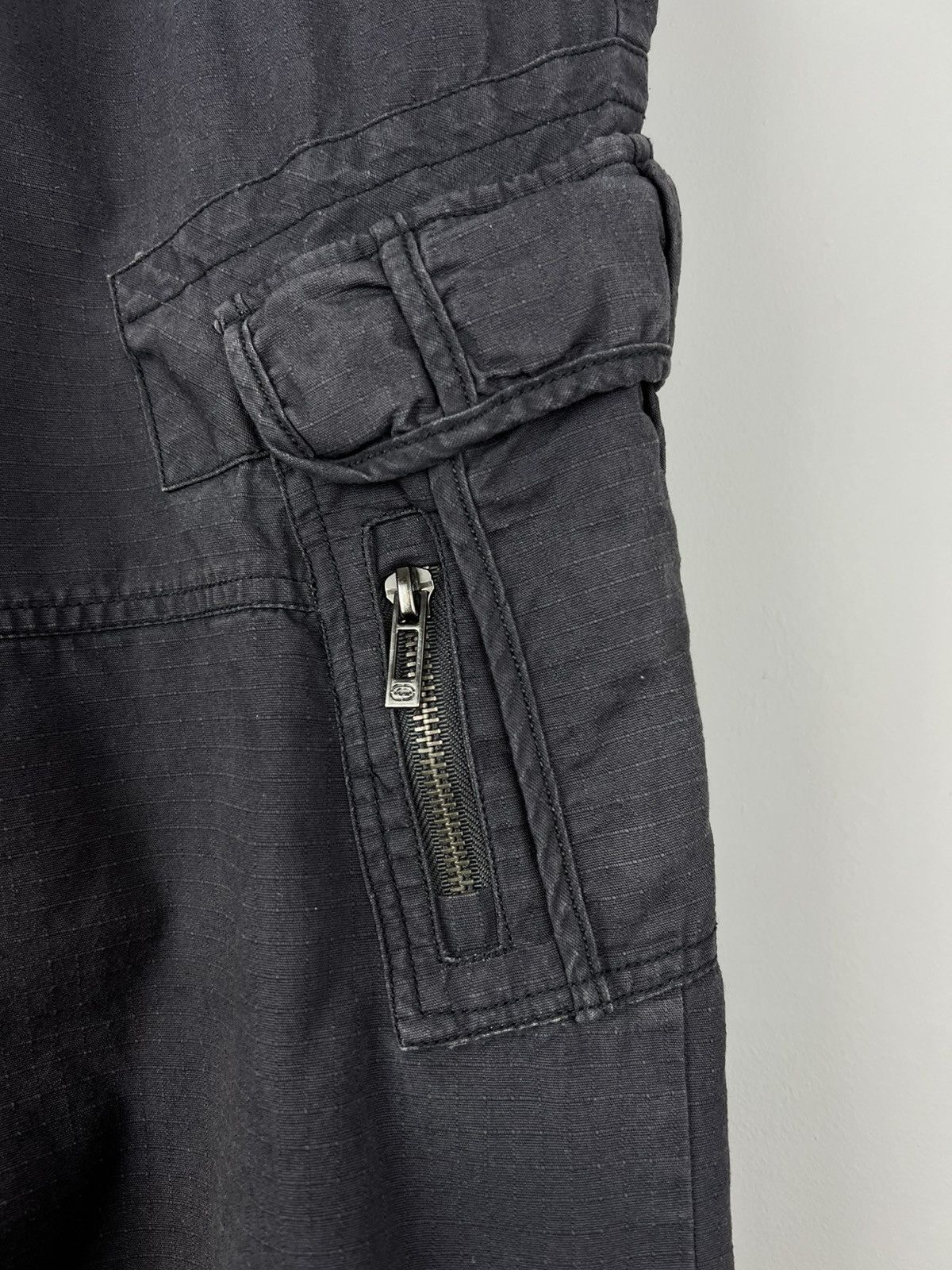 Ecko Unltd. × Marc Ecko Ecko Unltd Cargo Baggy Short Multi pocket Size US 38 / EU 54 - 4 Thumbnail