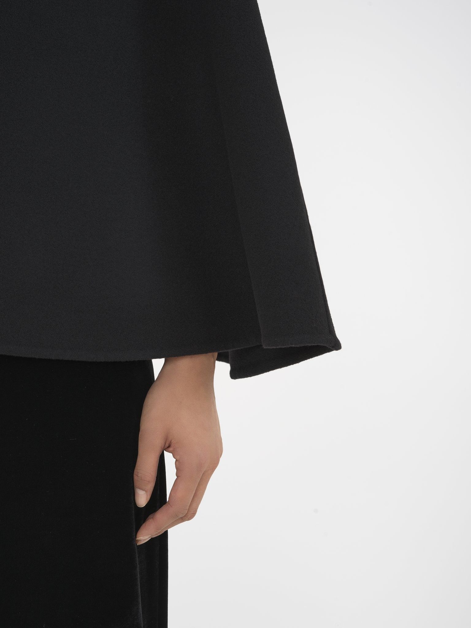 Chloe o1loc1c0325 CHC24 Coat in Black Size L / US 10 / IT 46 - 5 Thumbnail
