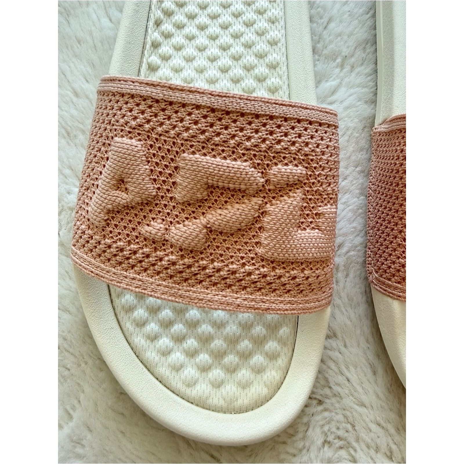 Athletic Propulsion Labs NEW!!! Athletic Propulsion Labs women slides size 6 US Size US 6 / IT 36 - 3 Thumbnail