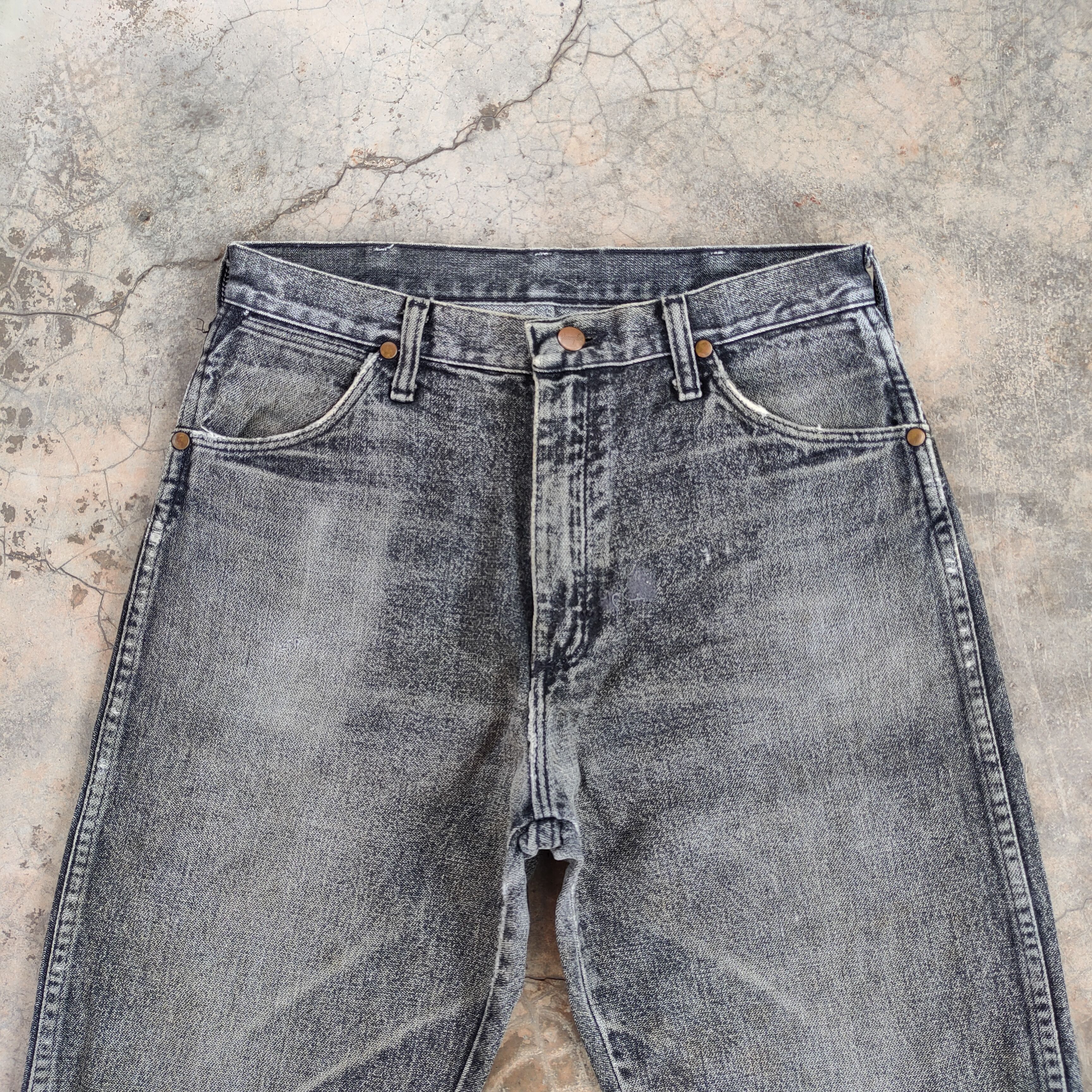 Jean VINTAGE WRANGLER MADE IN USA FADED RIPPED JEANS DENIM PANTS Size US 31 - 4 Thumbnail