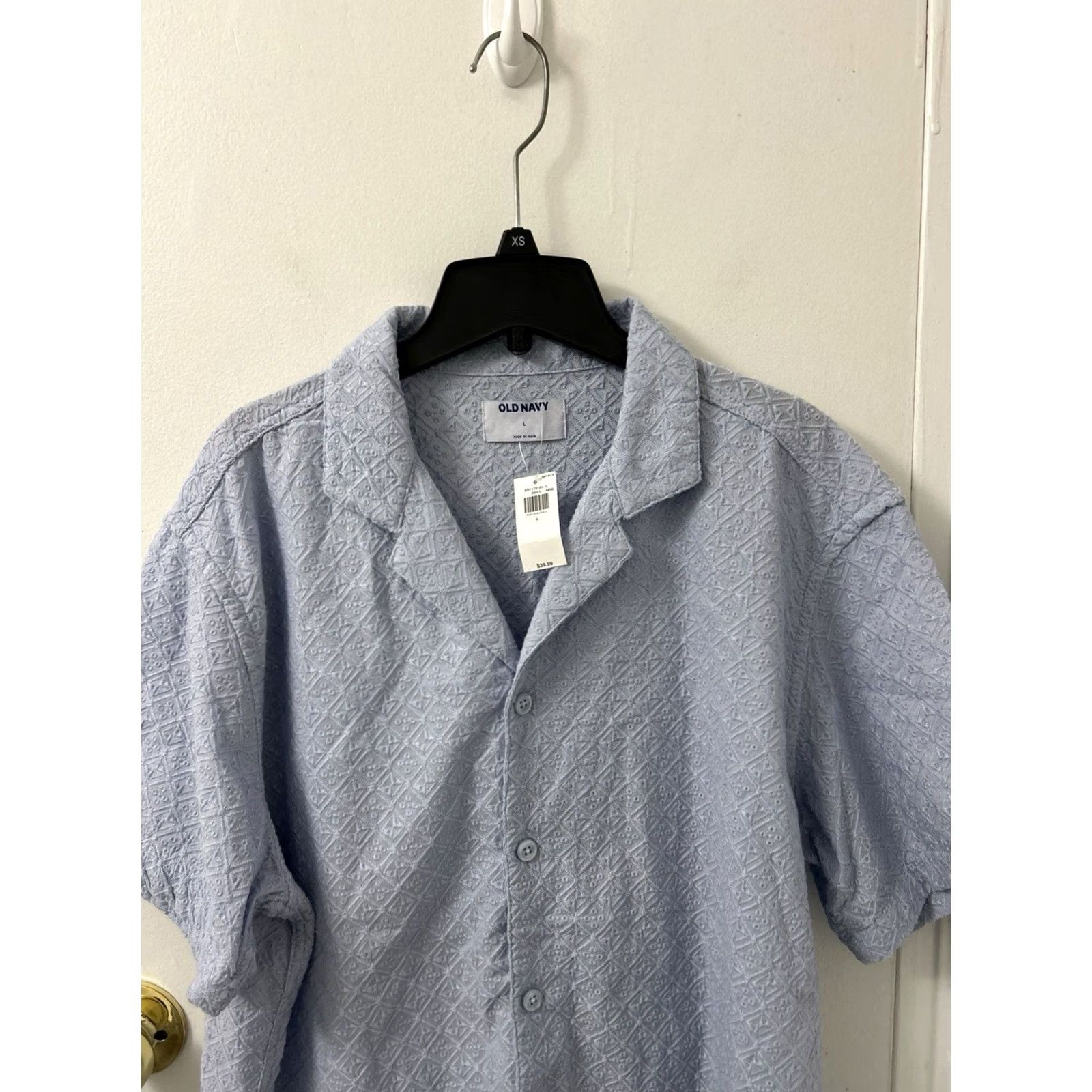 Old Navy VINTAGE Old Navy Shirt Mens L Blue Geometric Button Down S/S MSRP 40? Size US L / EU 52-54 / 3 - 2 Thumbnail