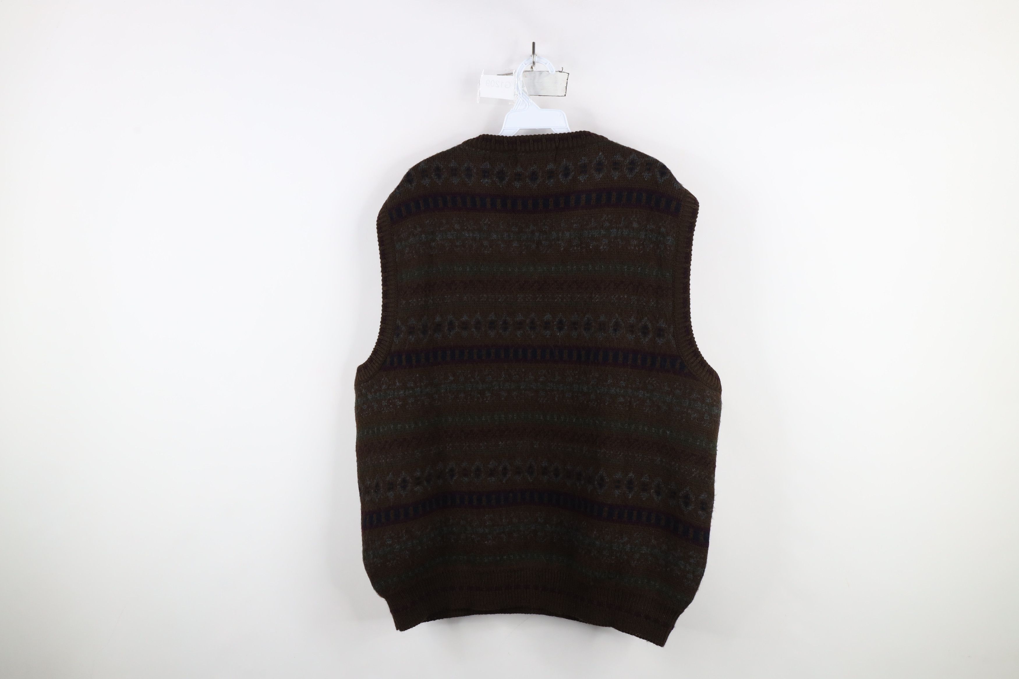Vintage Vintage 90s Streetwear Fair Isle Knit V-Neck Sweater Vest Size US XL / EU 56 / 4 - 6 Thumbnail