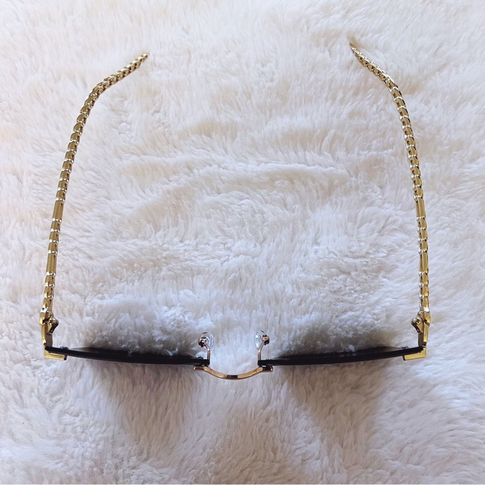 Other Skyla Black & Gold Chain Link Oversized Sunglasses Size ONE SIZE - 3 Thumbnail